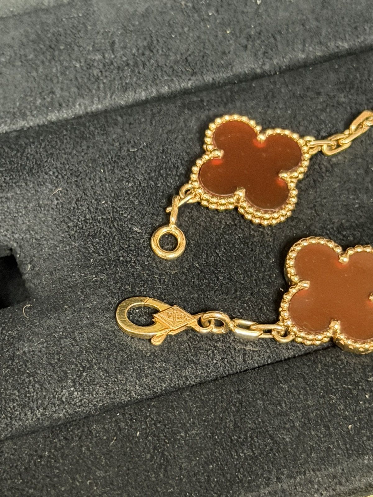 Van Cleef & Arpels Van Cleef Vintage Alhambra 5-Motif Gold Carnelian Bracelet Size ONE SIZE - 12 Thumbnail