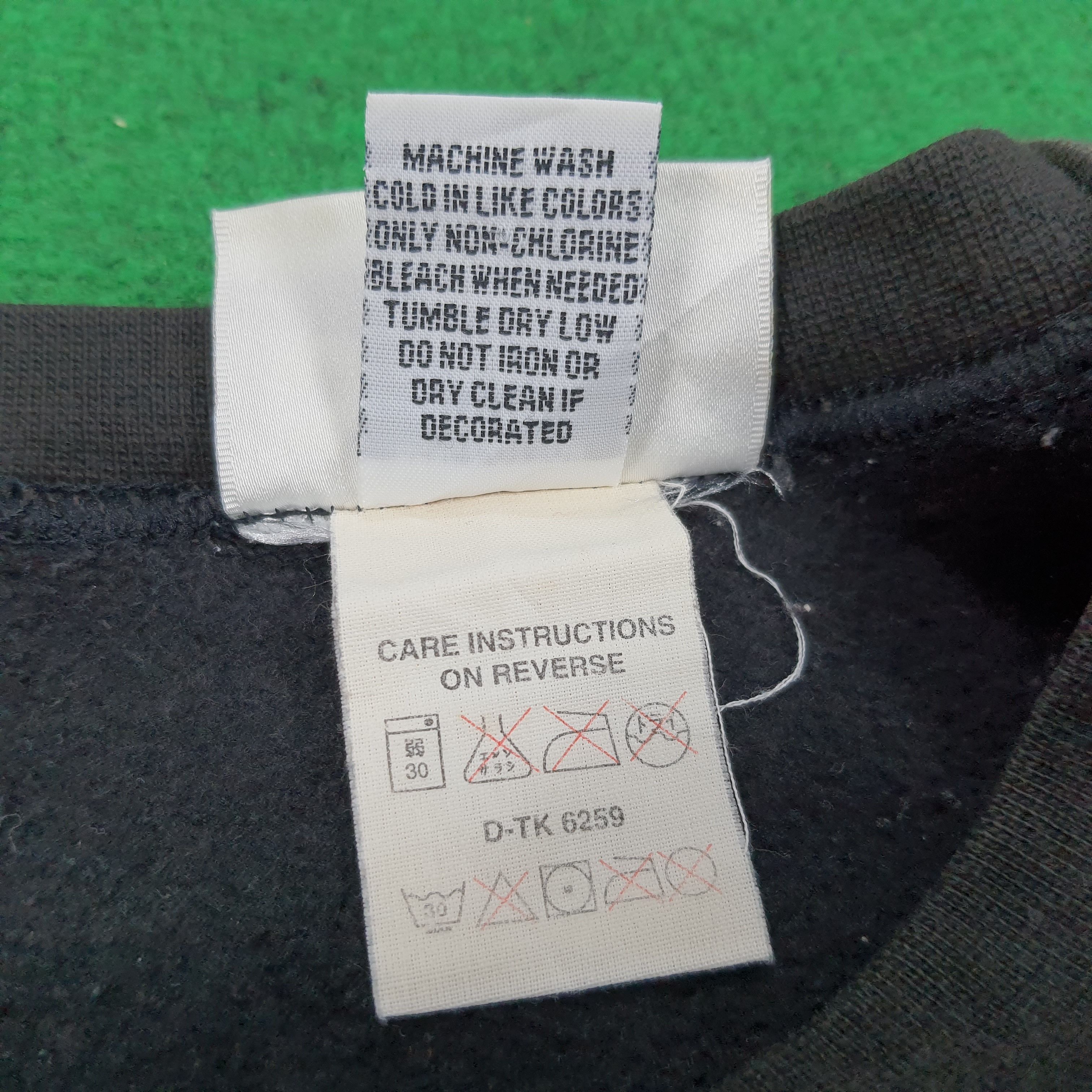 DKNY × Vintage Vintage DKNY Jeans Streetwear New York Sweatshirt Size US L / EU 52-54 / 3 - 7 Thumbnail