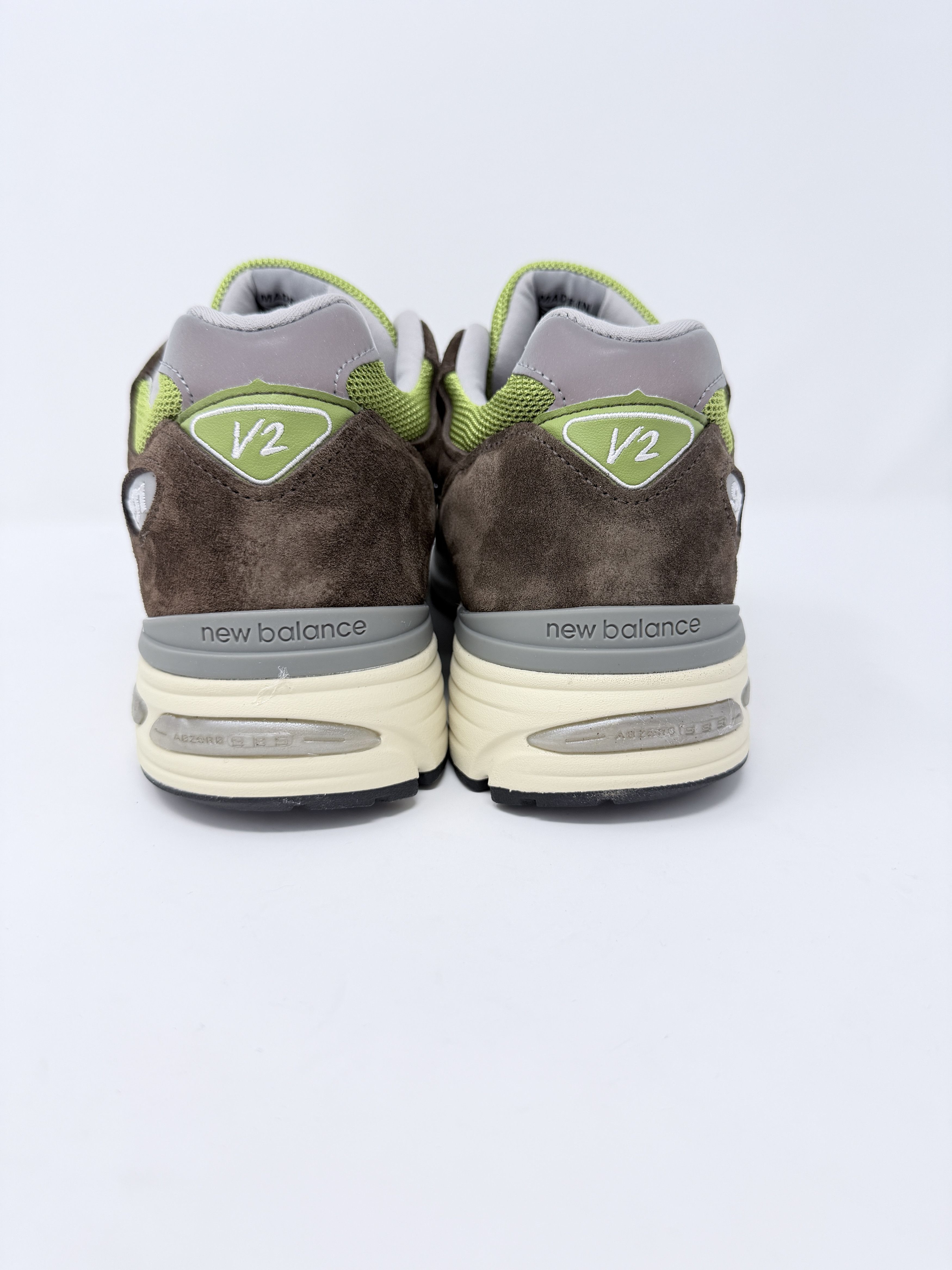Kith × New Balance Kith New Balance 991v2 Danielle Cathari Matcha Reverse Size US 9.5 / EU 42-43 - 3 Thumbnail