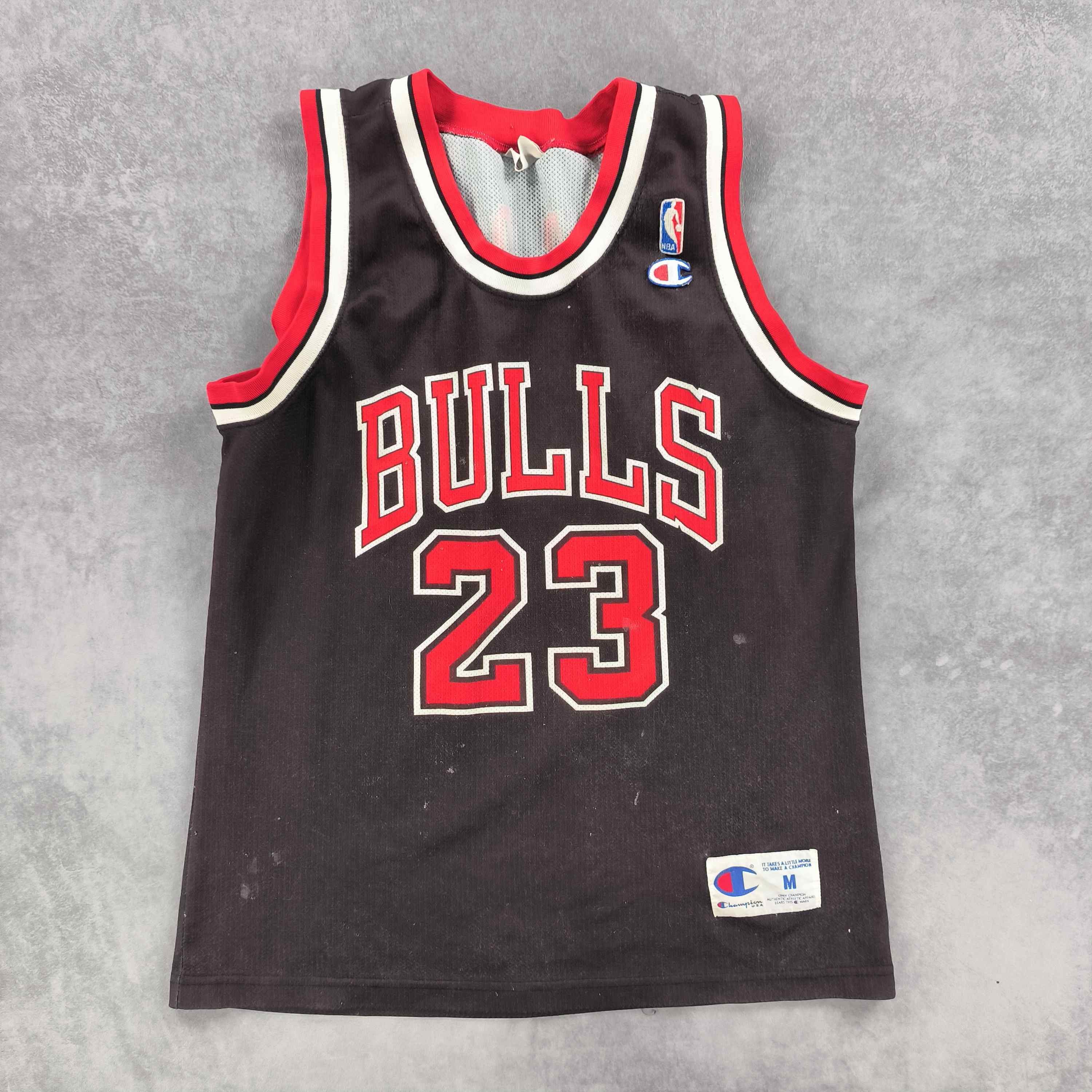 Champion Chicago Bulls Michael Jordan Champion EU NBA jersey size M Size US M / EU 48-50 / 2 - 1 Thumbnail