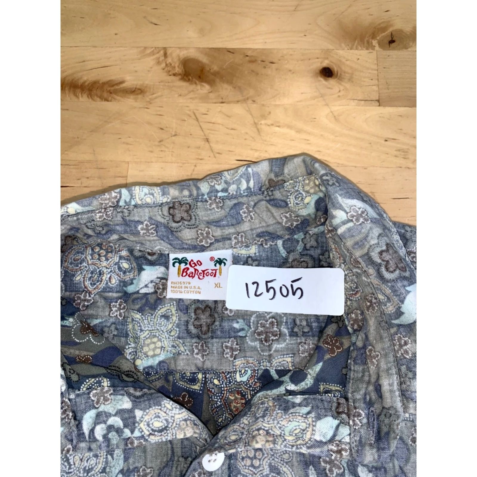 Vivobarefoot Go Barefoot Hawaiian Shirt Mens XL Blue Paisley 1/4 Button Short Sleeve Collared Button-Up Size US XL / EU 56 / 4 - 2 Thumbnail