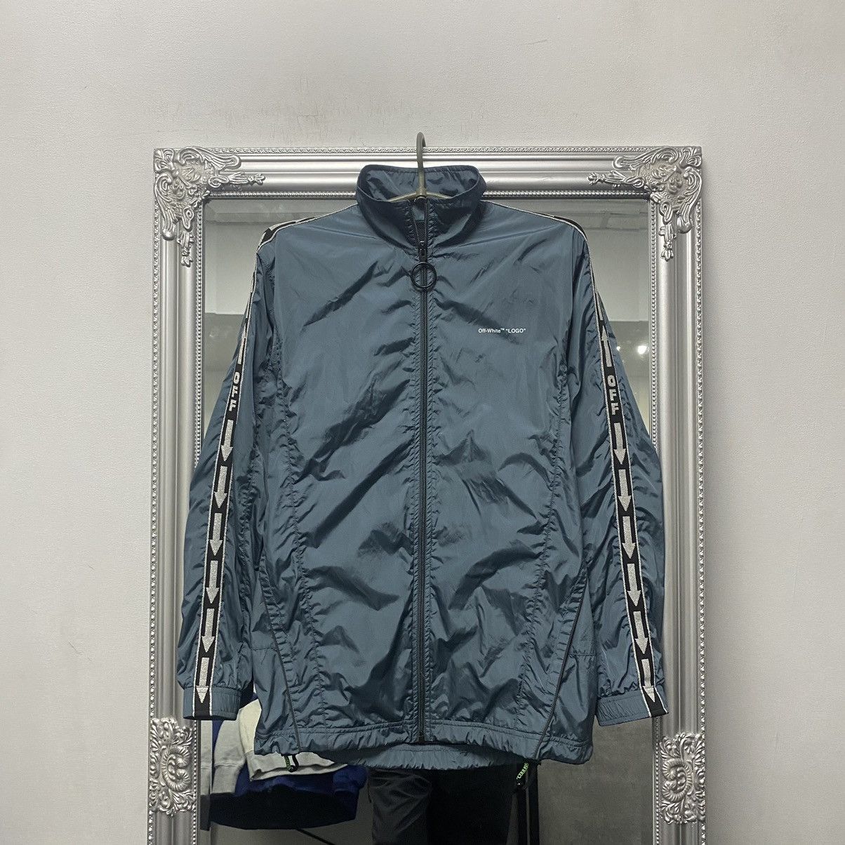 Off-White Vintage Off white Light Track jacket nylon Size US S / EU 44-46 / 1 - 1 Thumbnail