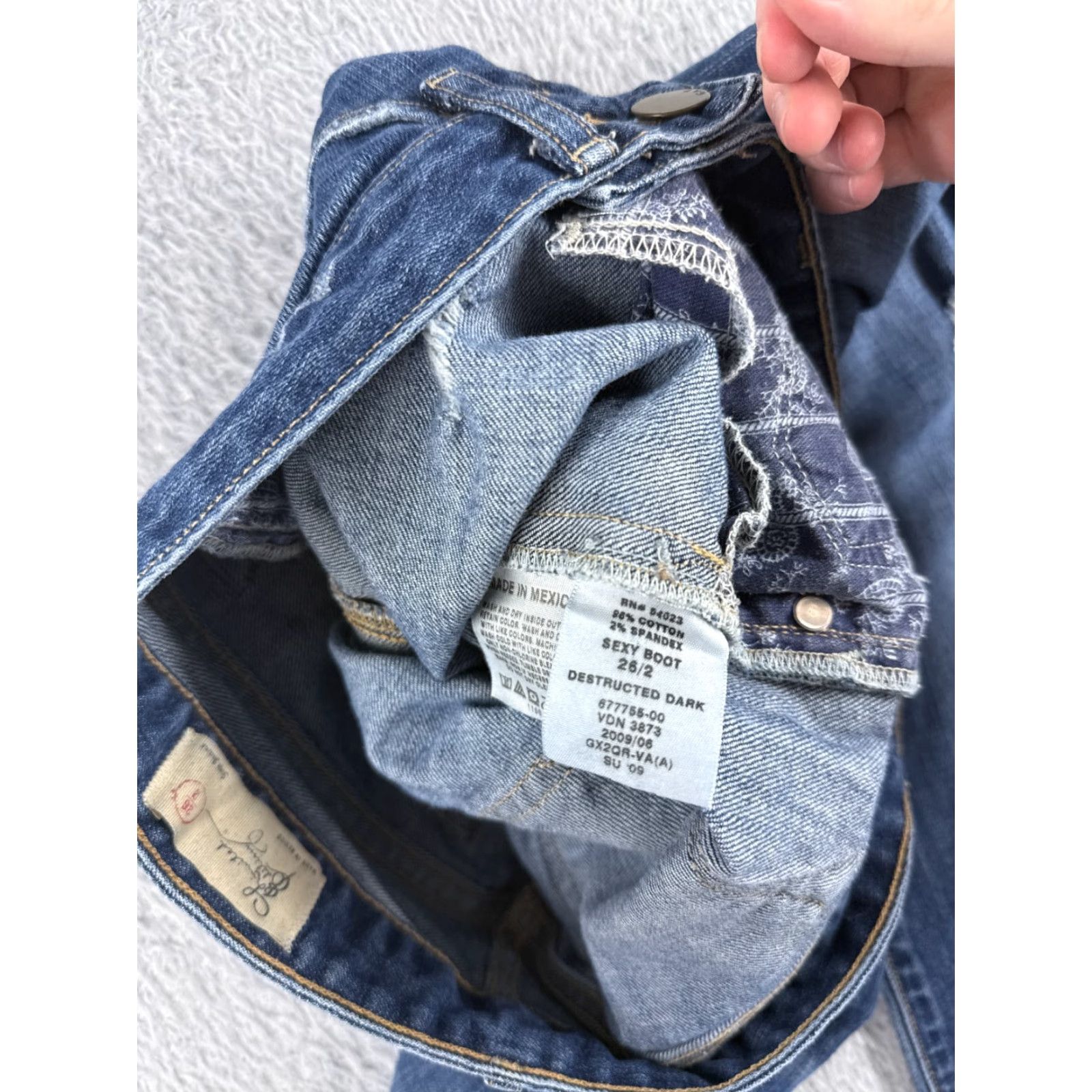 Gap VINTAGE Gap Jeans Womens 2 Blue Denim Bootcut Distressed Low Rise 27x30 Jeans Womens Mens? Size 26" / US 2 / IT 38 - 7 Thumbnail