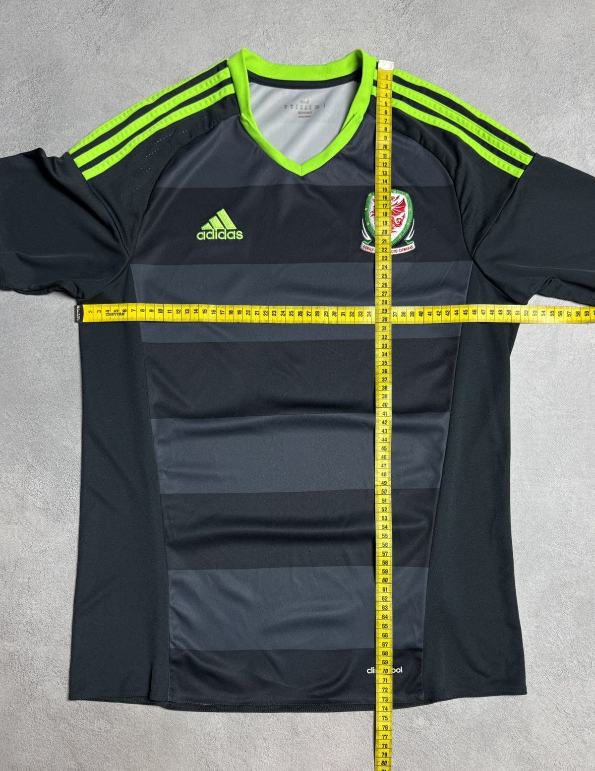 Adidas Wales 2016 2017 Away Football Shirt Soccer Jersey Adidas Size US M / EU 48-50 / 2 - 12 Thumbnail