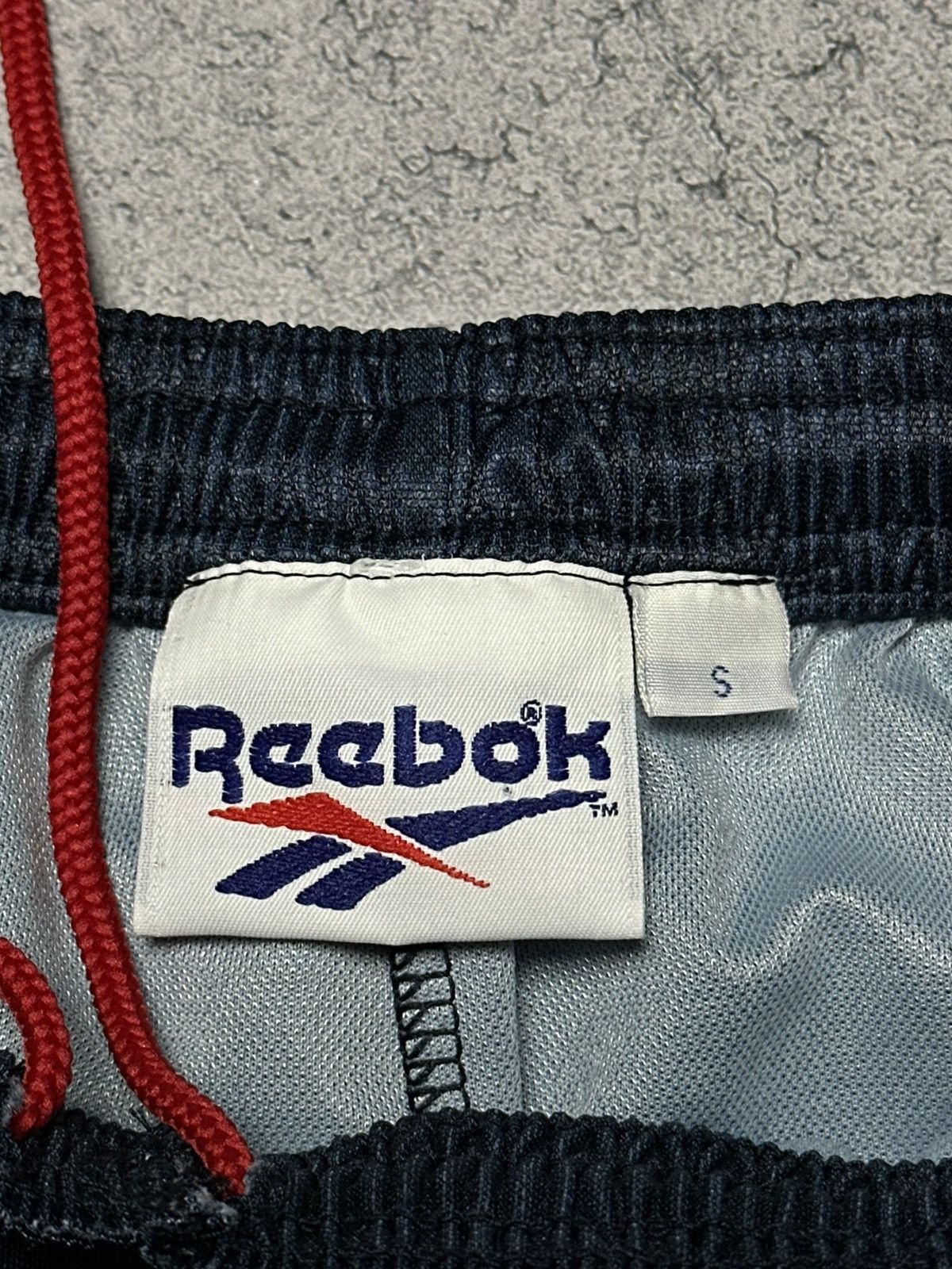 Reebok Vintage Reebok Bolton Wanderers Shorts Size US 30 / EU 46 - 9 Thumbnail