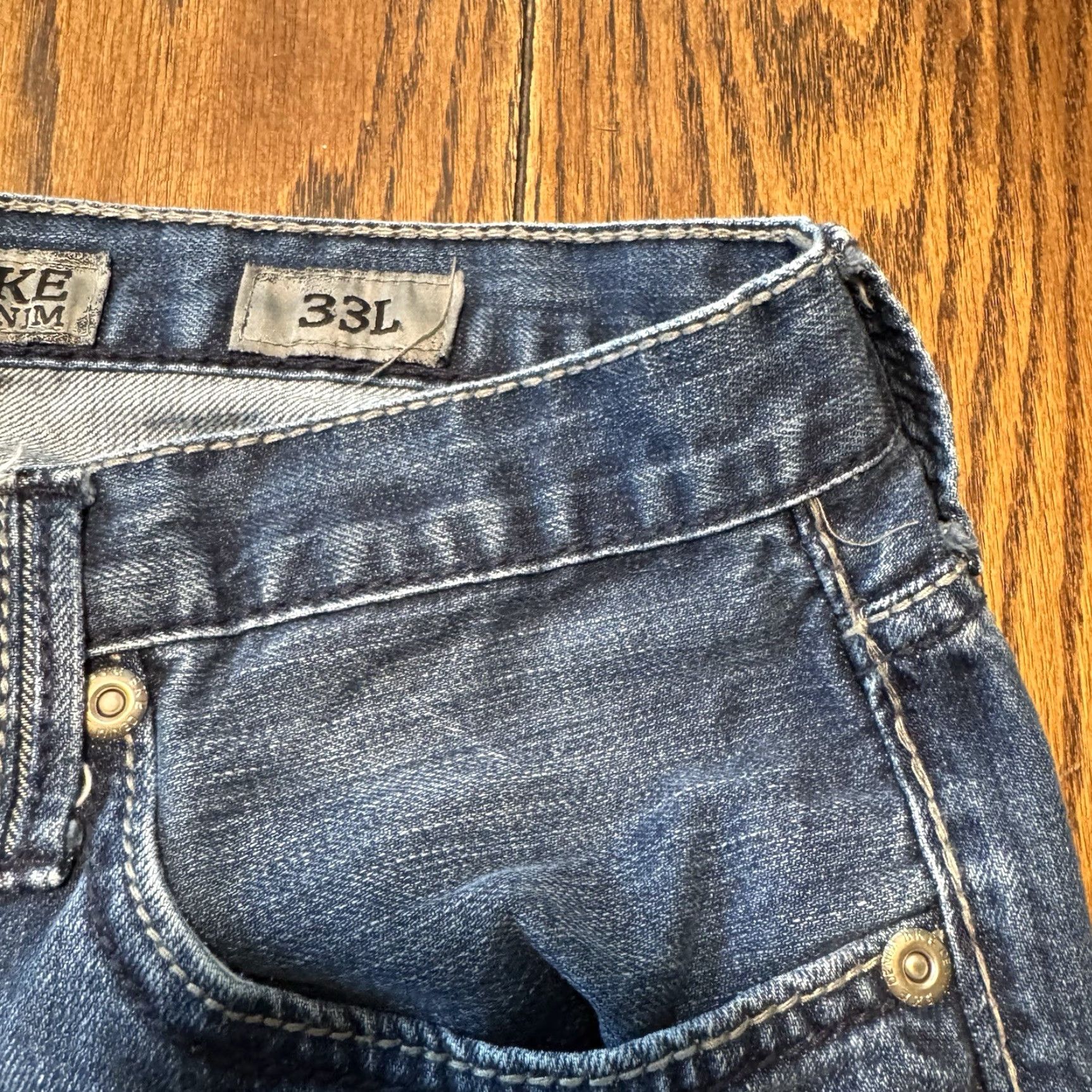 Buckle BKE Derek Jeans Mens 34x33 Dark Blue Denim Straight Leg Grunge Cowboy Southwestern