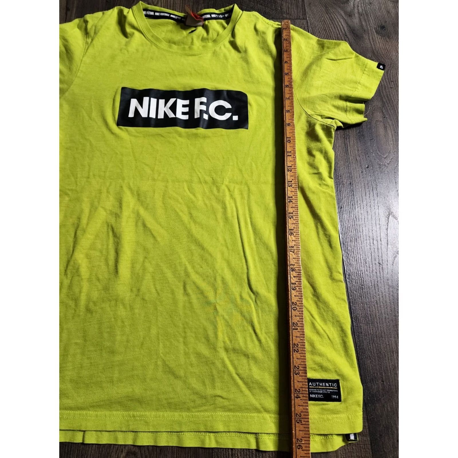Nike Nike F.C. Athletic Cut Football Club Soccer 1994 T Shirt Mens L Green Nike Shirts Mens Size US L / EU 52-54 / 3 - 3 Thumbnail