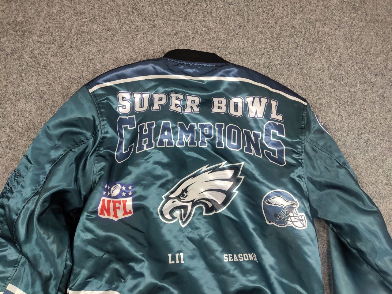 NFL Vintage NFL Philadelphia Eagles Champions Logo Bomber jacket Size US S / EU 44-46 / 1 - 12 Thumbnail