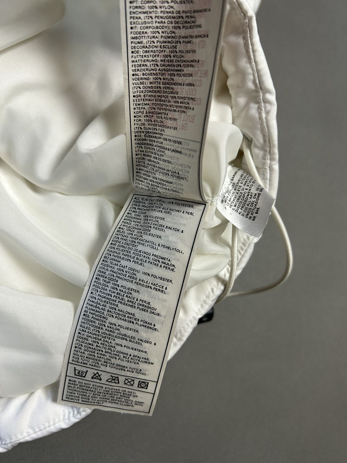 Nike × Vintage Nike vintage white puffer vest small swoosh 2000s Size US S / EU 44-46 / 1 - 6 Thumbnail