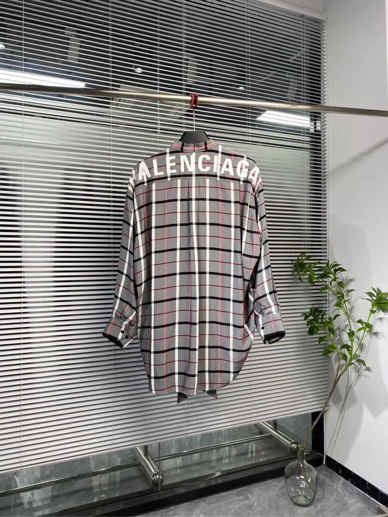 Balenciaga Balenciaga size 34 Long Sleeve Plaid Shirt with Printed Lo Size XS / US 0-2 / IT 36-38 - 1 Thumbnail