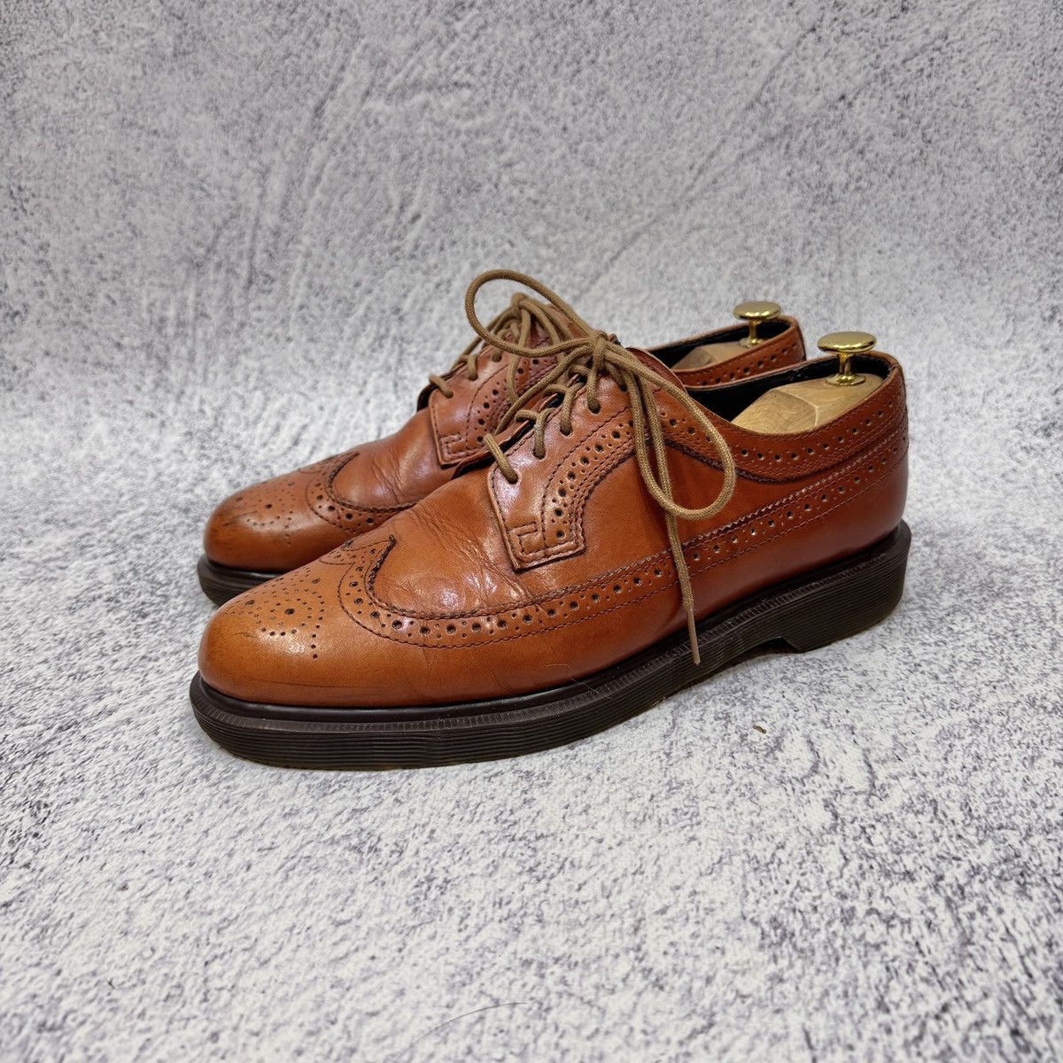 Dr. Martens Dr. Martens 3989 Tan Brown Brogues US10 UK9 EU43 Size US 10 / EU 43 - 1 Thumbnail