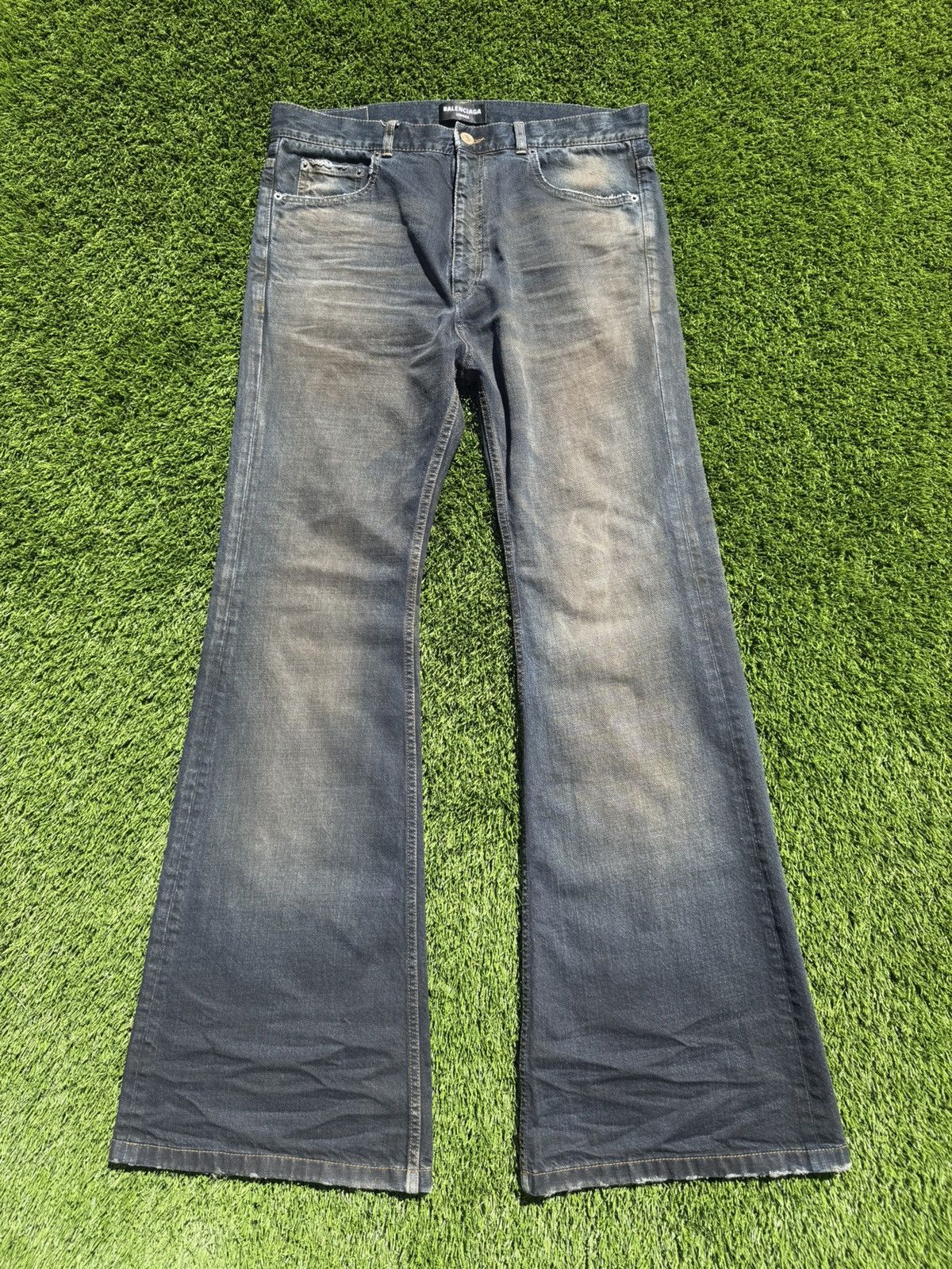 Balenciaga Balenciaga Mud Wash Flared Denim Size US 34 / EU 50 - 1 Thumbnail