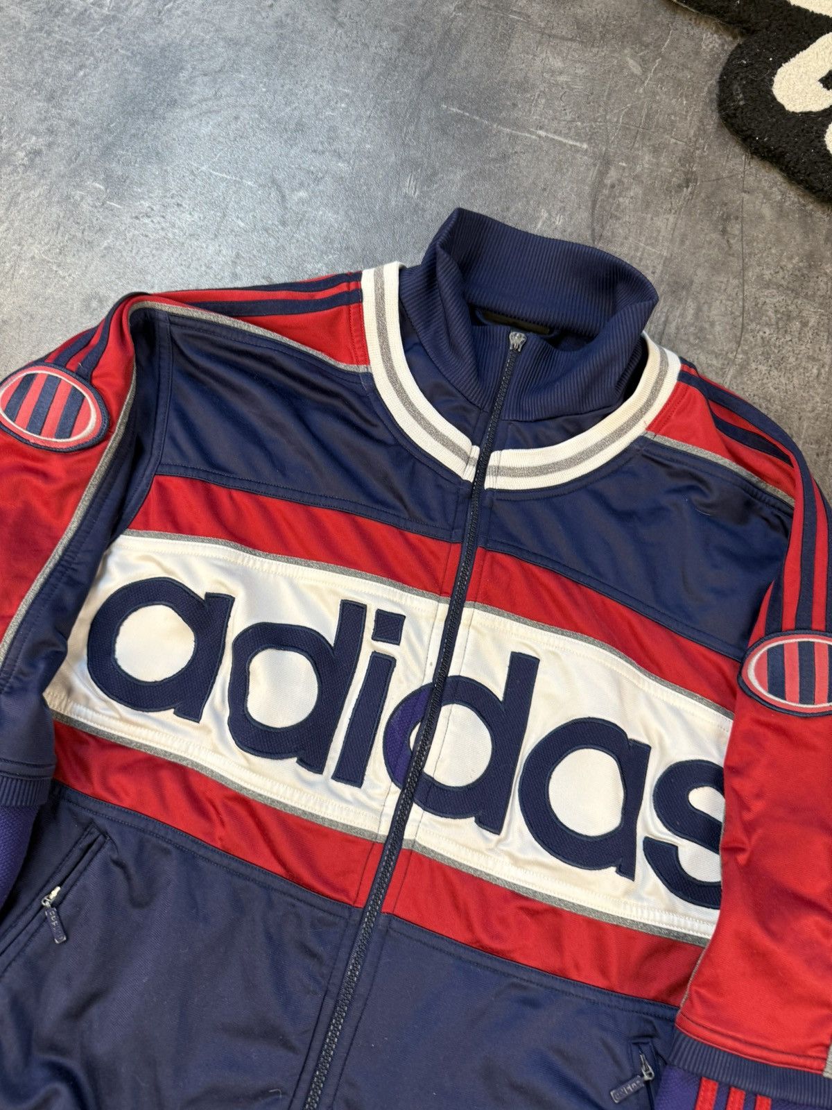 Adidas Adidas vintage hoodie/knit Size US M / EU 48-50 / 2 - 4 Thumbnail