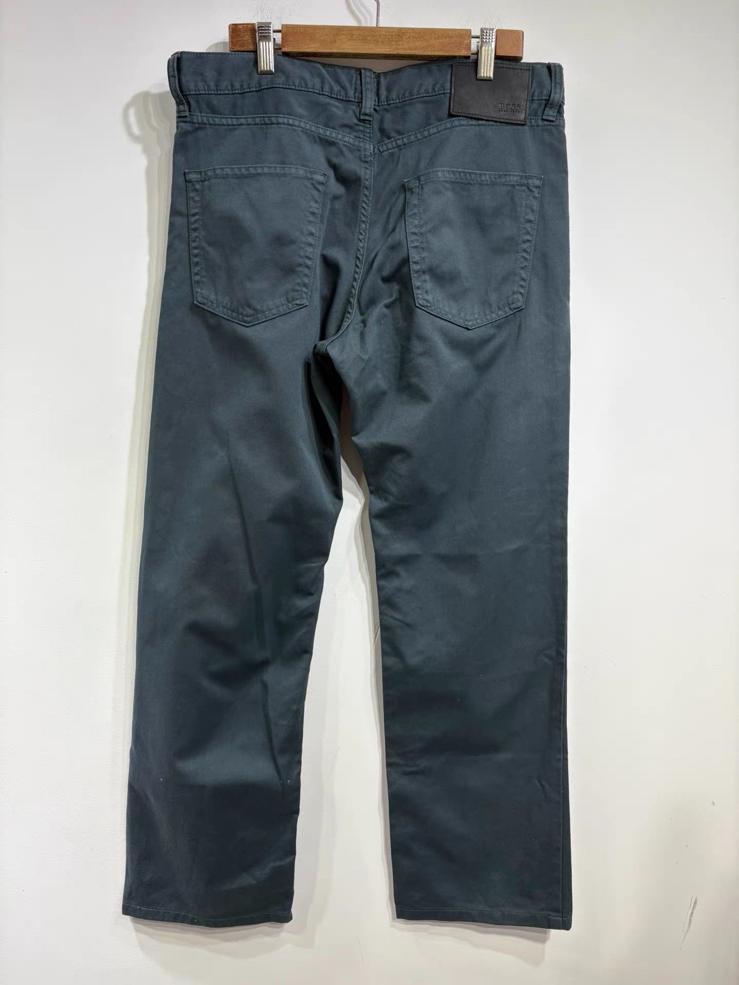 Hugo Boss Hugo Boss Men's Jeans K29 Size US 33 - 2 Thumbnail
