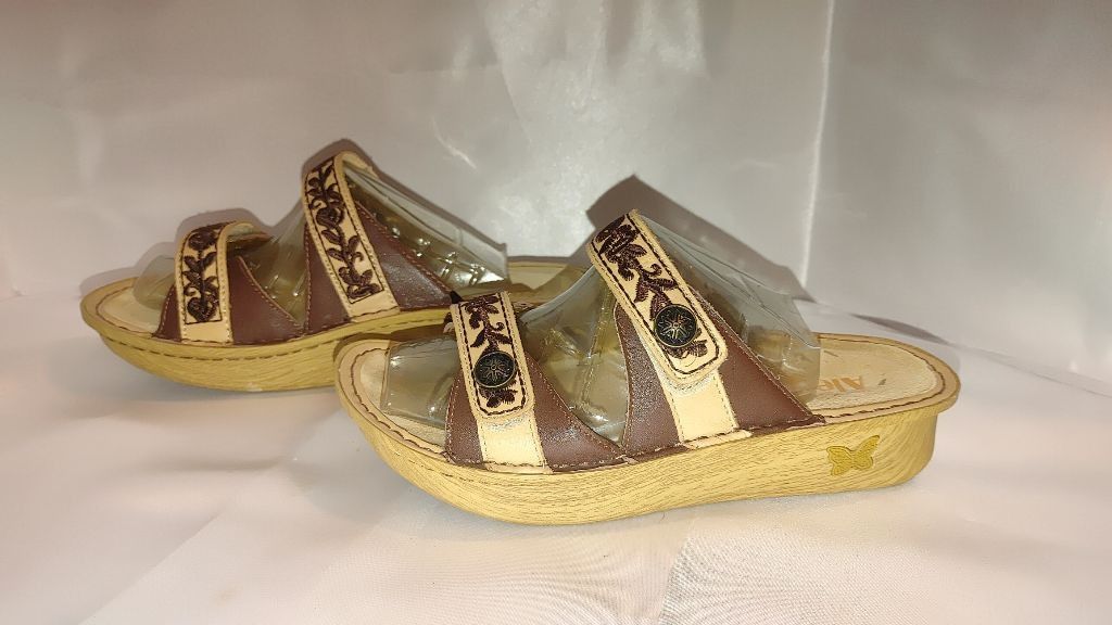 Alyx Alegria Clara Coco CLA 612 leather slip-on sandals size 38 Size US 7.5 / IT 37.5 - 3 Thumbnail