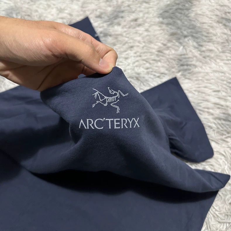 Arc'teryx Arcteryx Emblem Short Sleeve T-Shirt Size US L / EU 52-54 / 3 - 3 Thumbnail