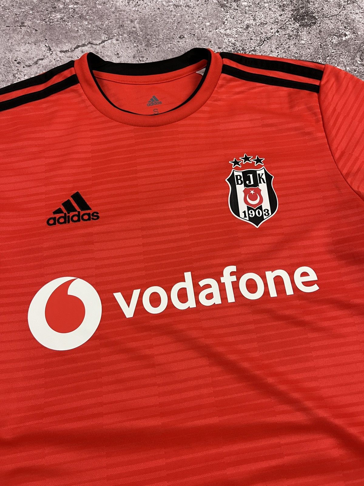 Adidas Adidas Besiktas 2018-2019 Away Jersey Vodafone Red Shirt S Size US S / EU 44-46 / 1 - 3 Thumbnail