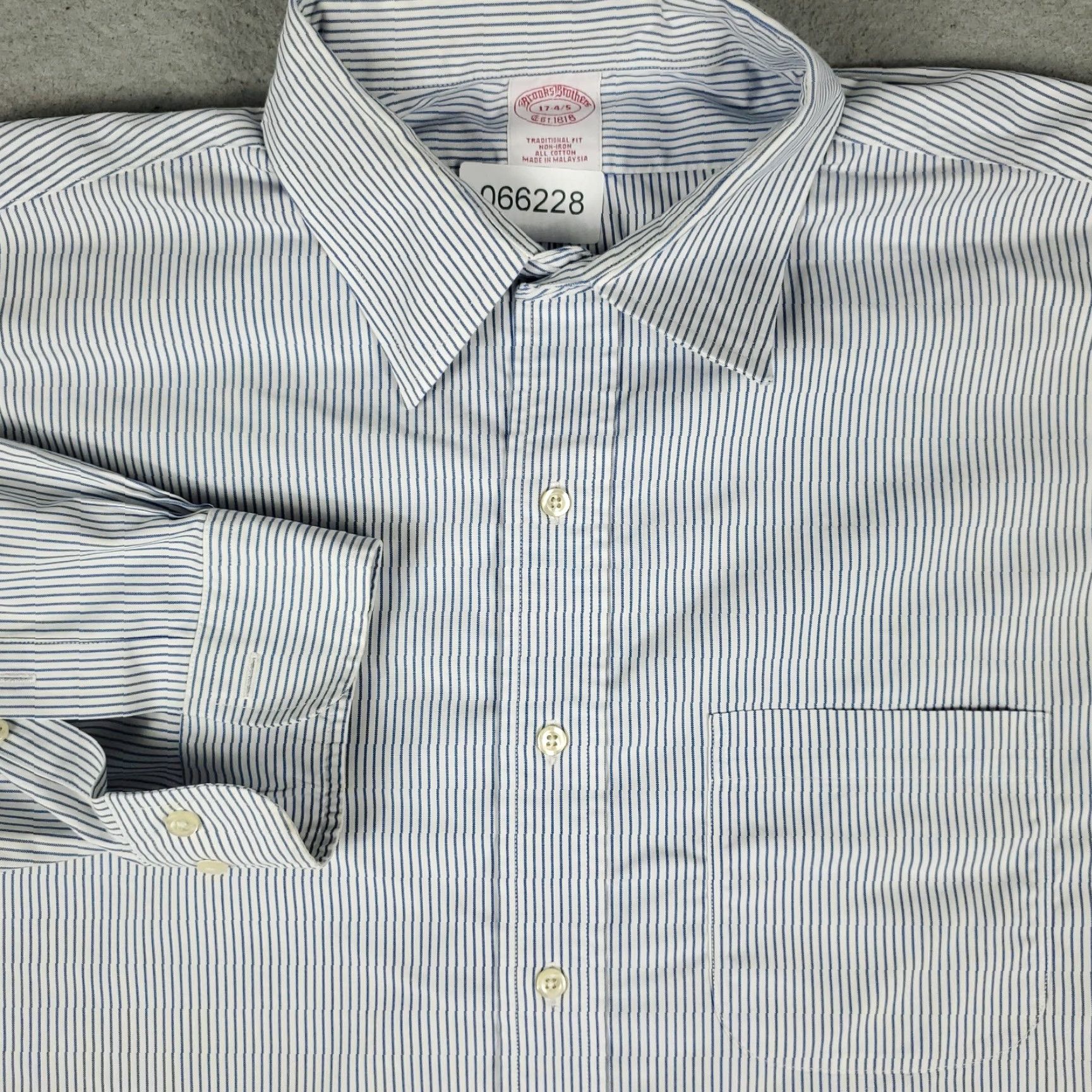 Brooks Brothers Brooks Brothers Shirt Mens 17 Blue Striped Traditional Fit Dress Button Up Size 46R - 2 Thumbnail