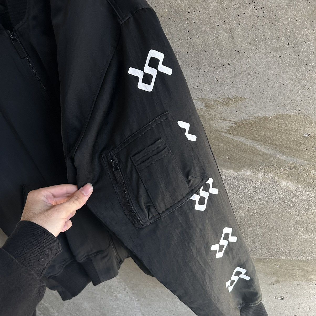 Enfants Riches Deprimes ERD SS22 Arte Performance Tecnologia Bomber jacket Size US L / EU 52-54 / 3 - 4 Thumbnail