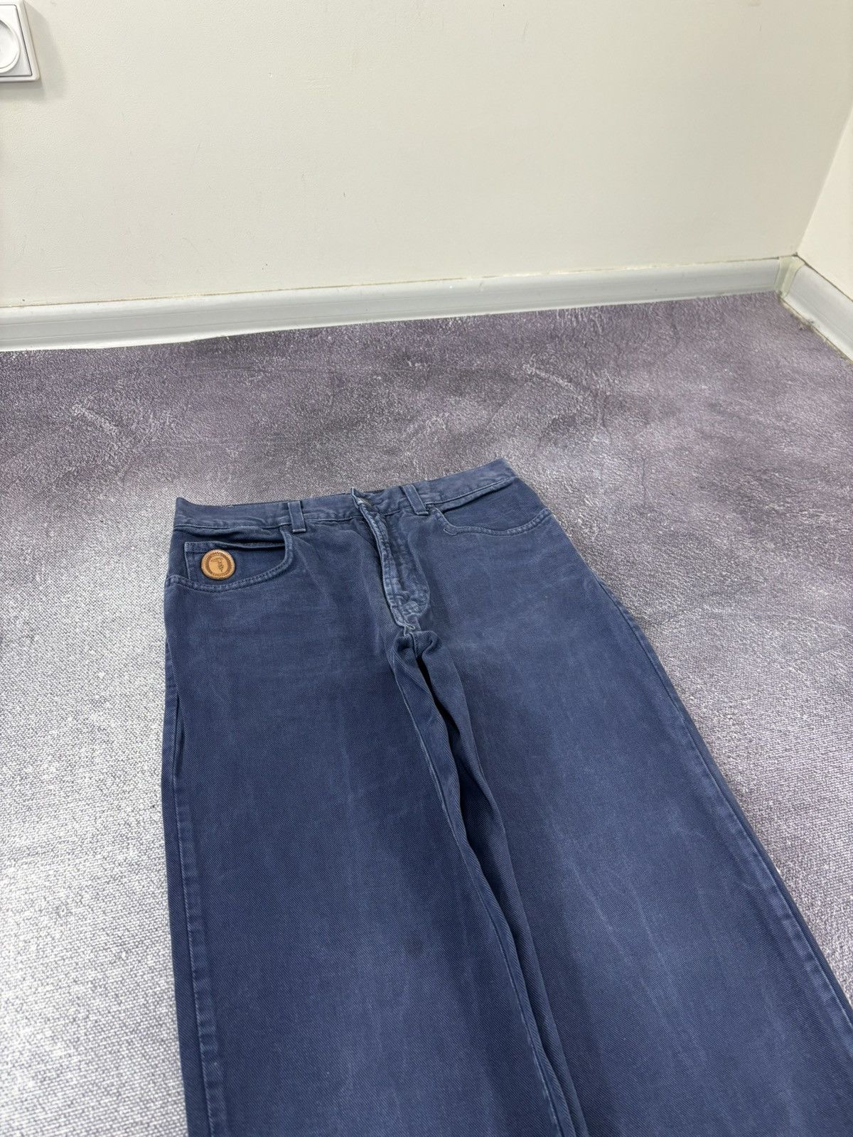 Trussardi Vintage 90s Trussardi Women’s Navy Straight Fit Denim Jeans Size 34" / US 12 / IT 48 - 4 Thumbnail