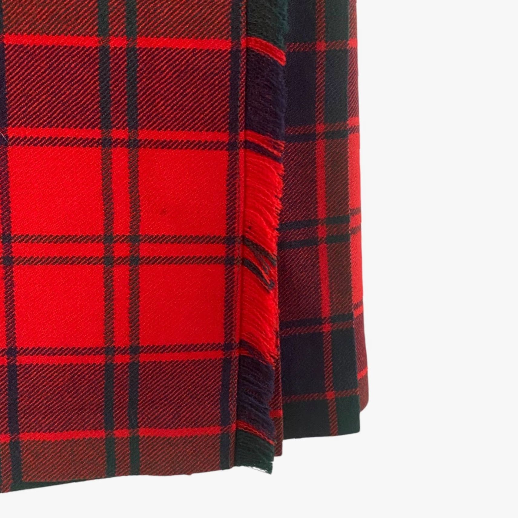 Vintage VINTAGE James Pringle Weavers Skirt Red Wool Pleated Plaid Mini Womens 12 City Preppy Retro Buckle Closure Size 34" / US 12 / IT 48 - 6 Thumbnail