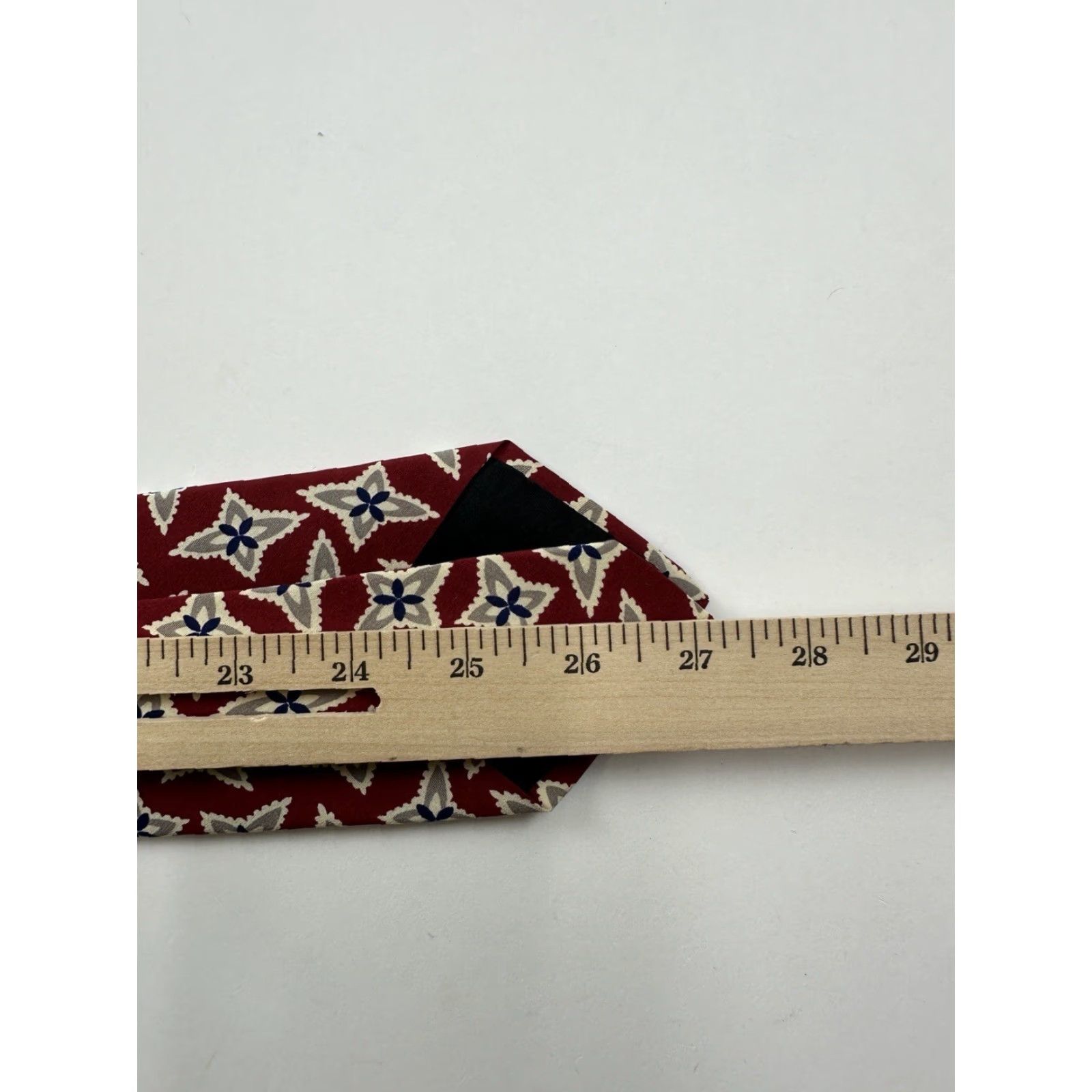 Hugo Boss HUGO BOSS Silk Tie Red Made In Italy Men Adult Tie Silk Red Italy Size ONE SIZE - 7 Thumbnail