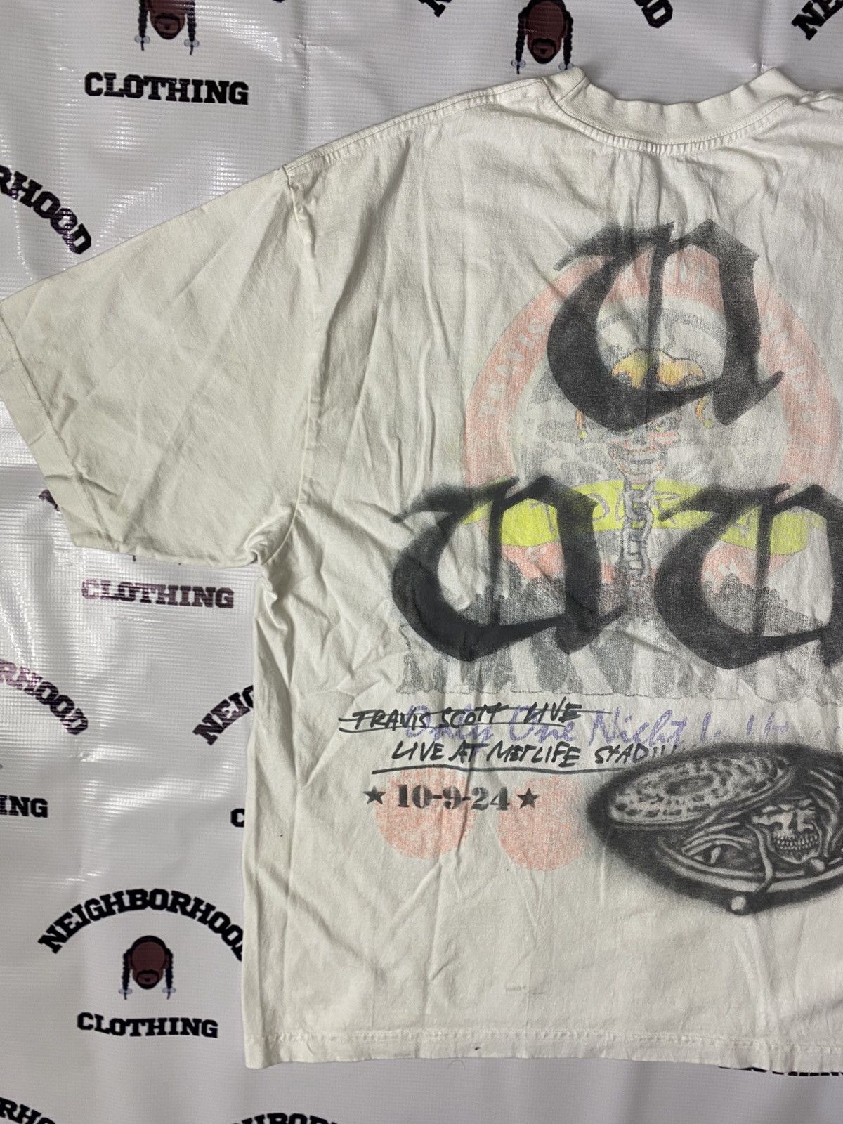 Travis Scott TRAVIS SCOTT UTOPIA TOUR TEE. Size US L / EU 52-54 / 3 - 8 Thumbnail