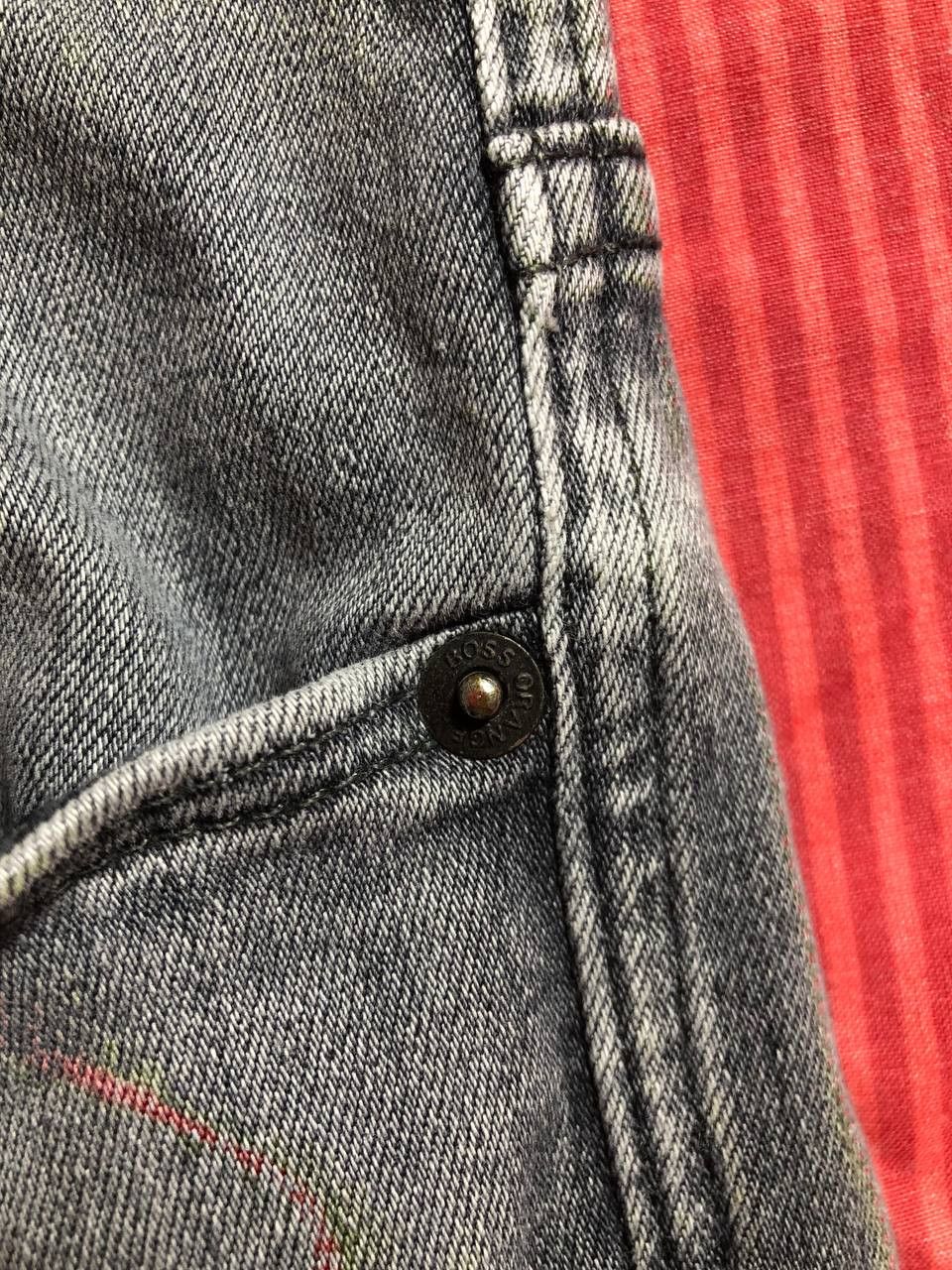 Hugo Boss Dirty Painted Distressed Thrashed Faded Baggy Jeans Y2K Size US 32 / EU 48 - 17 Thumbnail