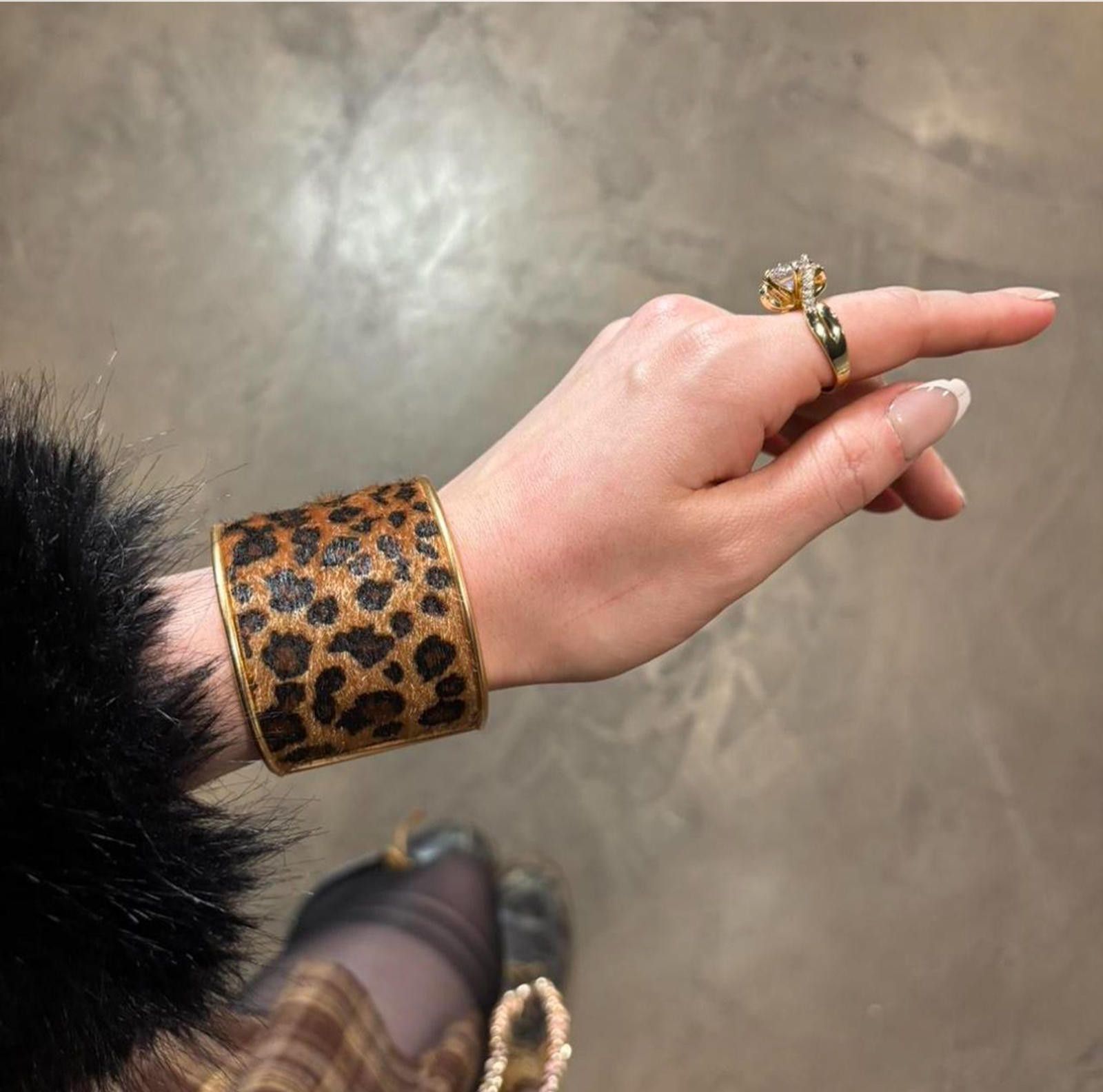 Other Cheetah Leopard Fur Bracelet Jewelry Bangle Adjustable Size ONE SIZE - 1 Thumbnail
