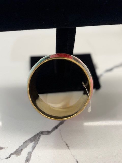 Jewelry Floral Motif Gold Bangle Size ONE SIZE - 4 Thumbnail