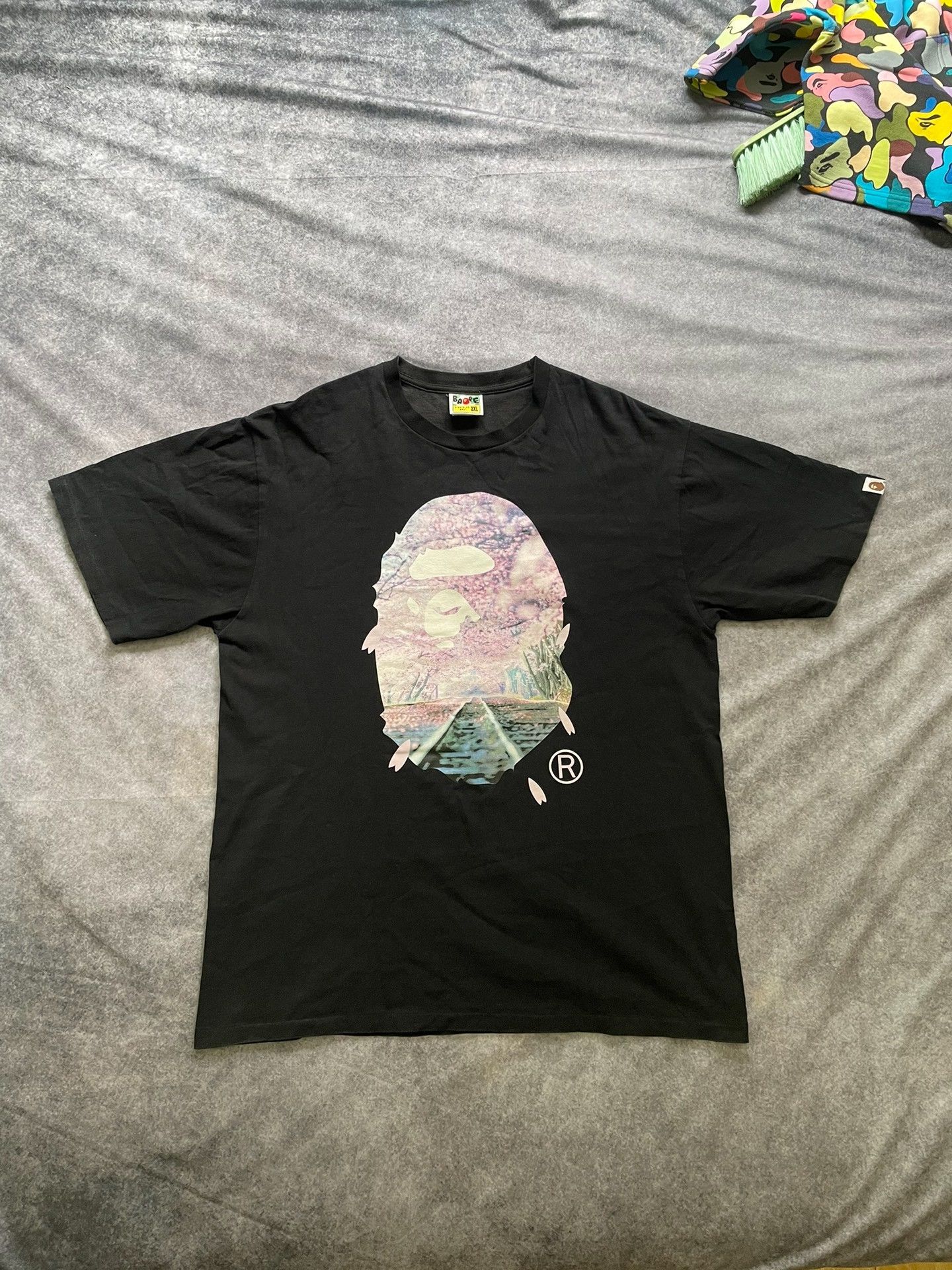 Bape Bape T Multi Shark T-Shirt Casual Size US L / EU 52-54 / 3 - 1 Thumbnail