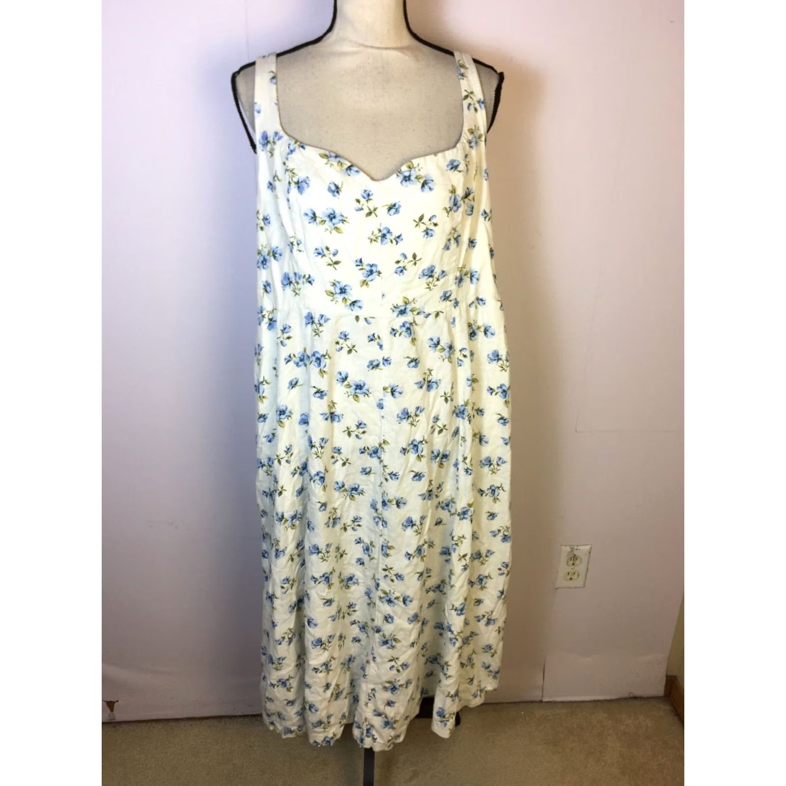 white formal midi dress CORSET PLEATED FLAP | CULT MIA Lillian Embroidered Cocktail Dress cf-type-occasions May be worn with Size:US 6/UK 8/EU 36