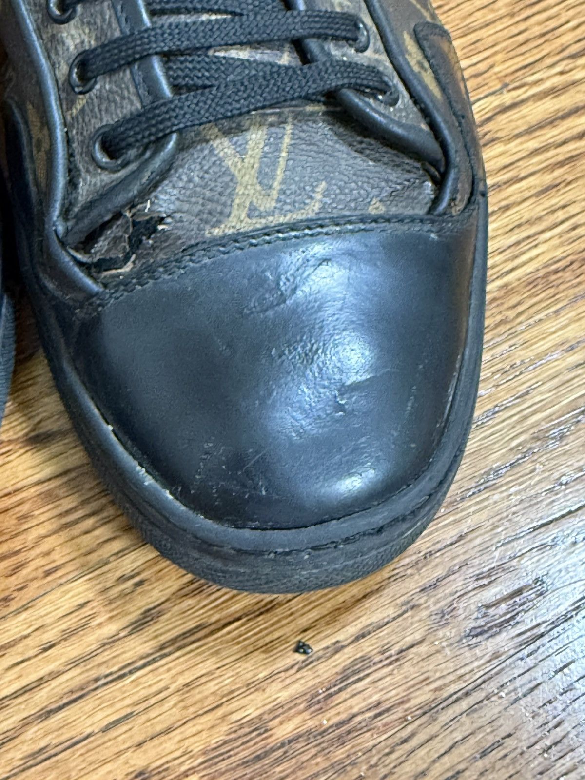 Louis Vuitton Louis Vuitton Calfskin Monogram Slalom Sneakers Leather Size US 9.5 / EU 42-43 - 16 Thumbnail
