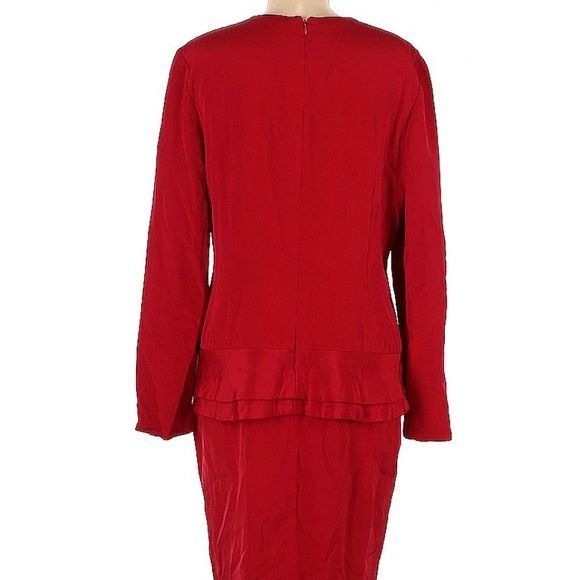 Carolina Herrera CAROLINA HERRERA size 16 knee length red dress in excellent Size XXL / US 16-18 / IT 52-54 - 2 Thumbnail