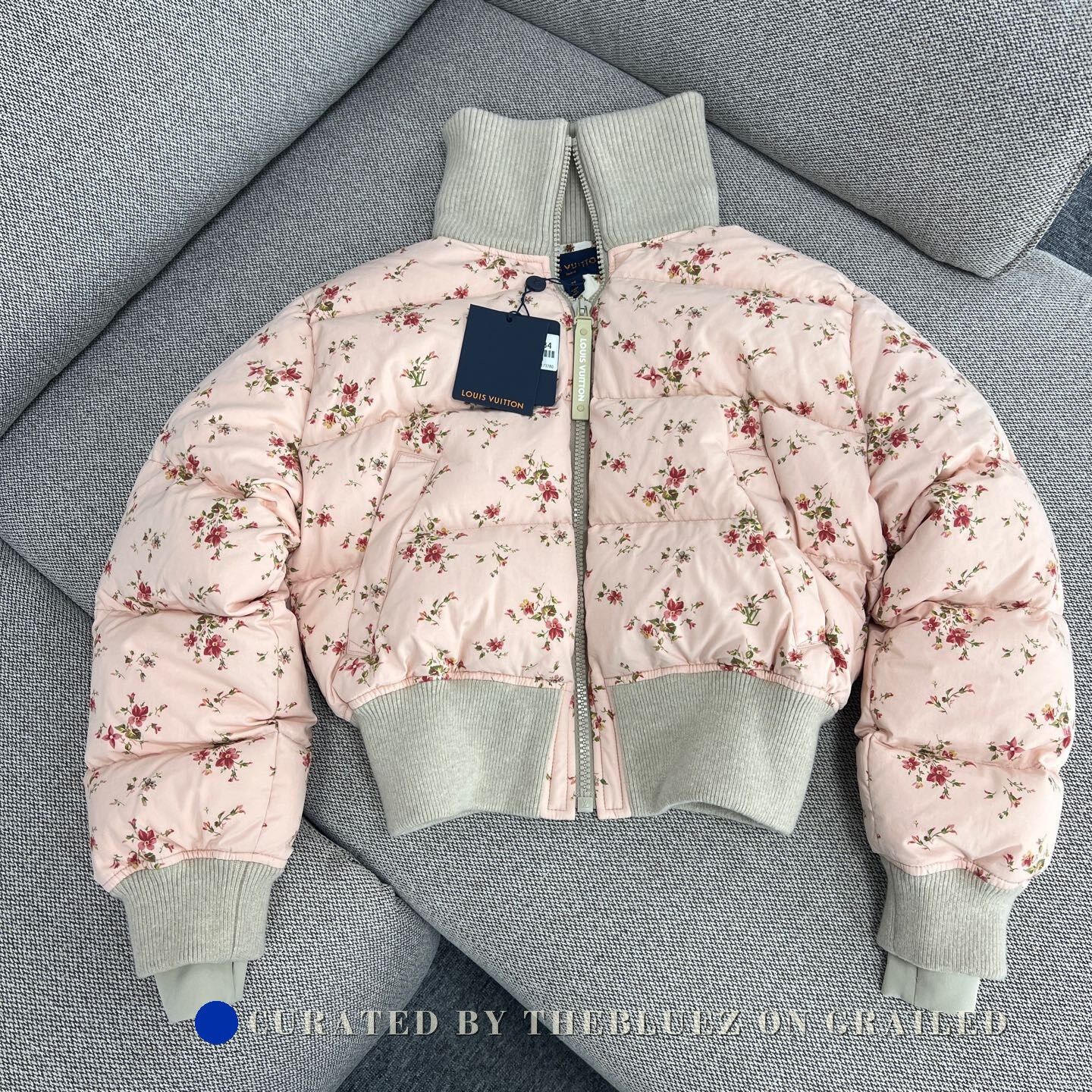 Louis Vuitton Louis Vuitton Floral Ribbed Cuff Short Down Jacket Size XXS / US 00 / IT 34 - 1 Thumbnail