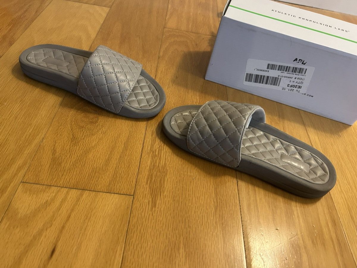 Tundra Tundra grey slides Size US 5 / IT 35 - 3 Thumbnail