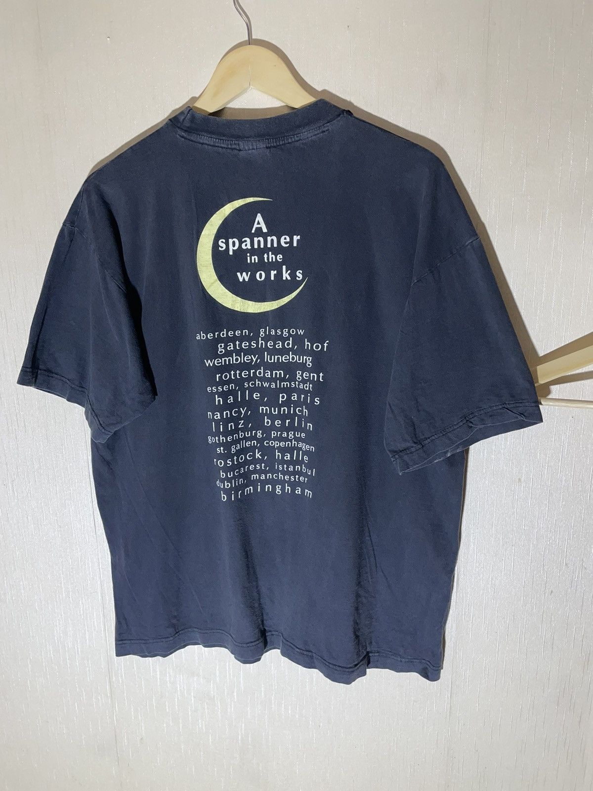 Band Tees × Vintage Rod Stewart a spanner in the works 1995 tour T shirt Size US XL / EU 56 / 4 - 2 Thumbnail