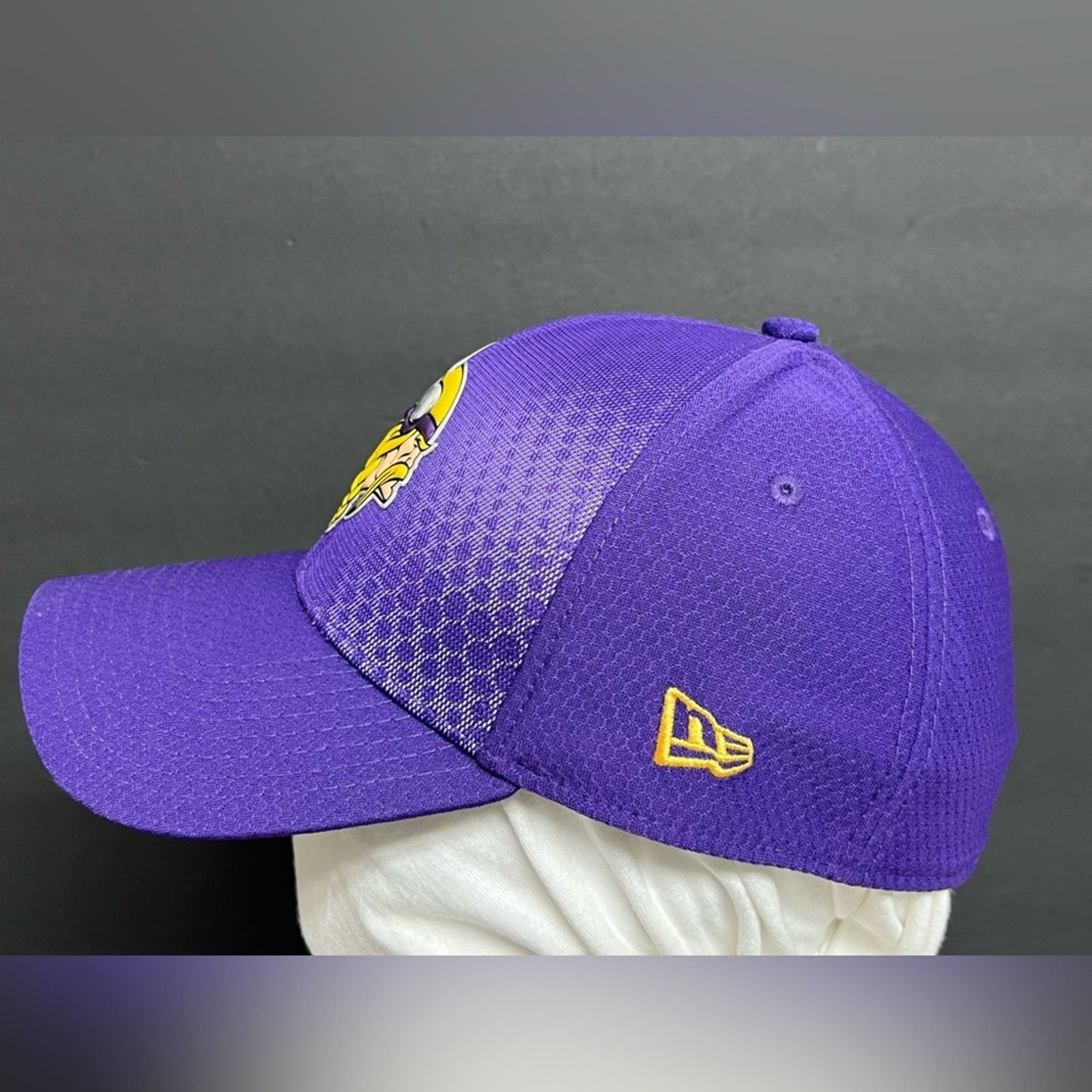 New Era Minnesota Vikings New Era 2016 Sideline 39THIRTY Flex Hat Size ONE SIZE - 2 Thumbnail