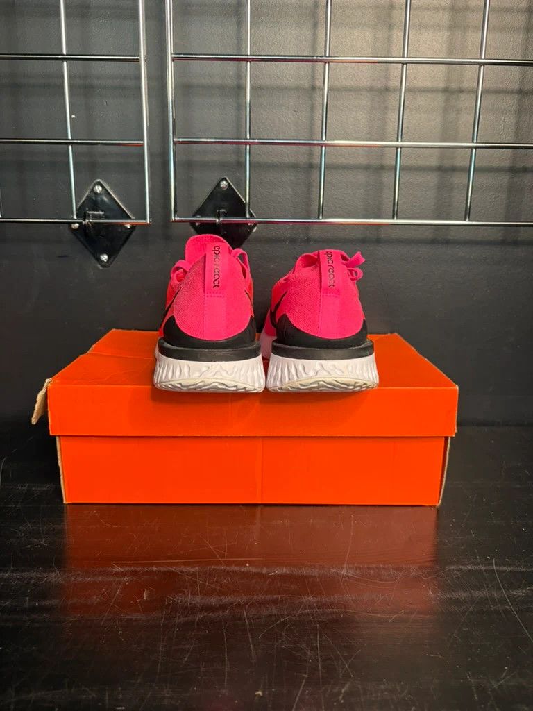 Nike Nike Epic "React" Flyknit 2 Running Shoe (Pink) (WMNS) **PRE-OWNED** - Size 9 Size US 9 / IT 39 - 4 Thumbnail