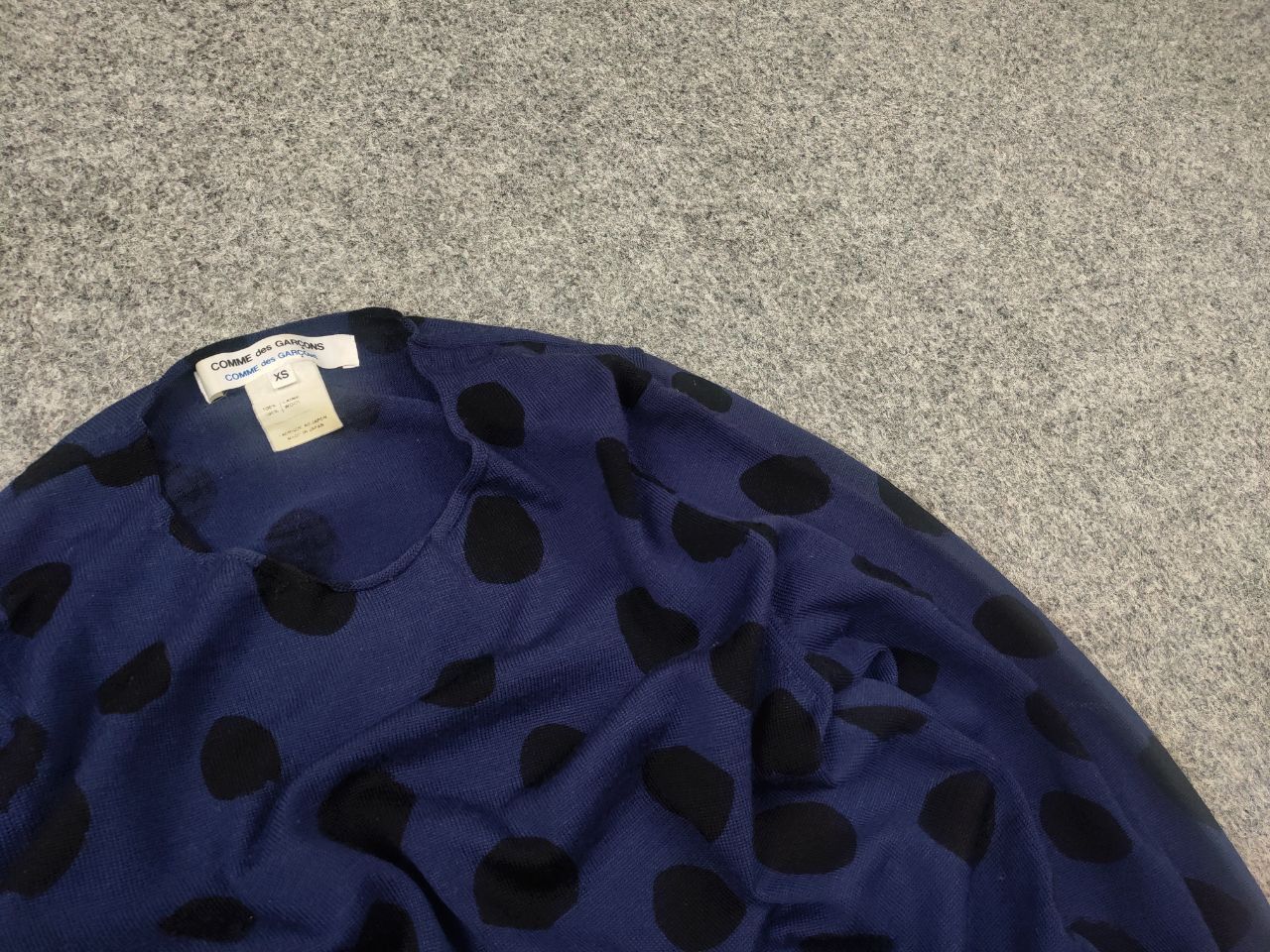 Comme des Garcons Vintage COMME des GARCONS Dot Printed Wool Knit Sweater Size US XS / EU 42 / 0 - 4 Thumbnail