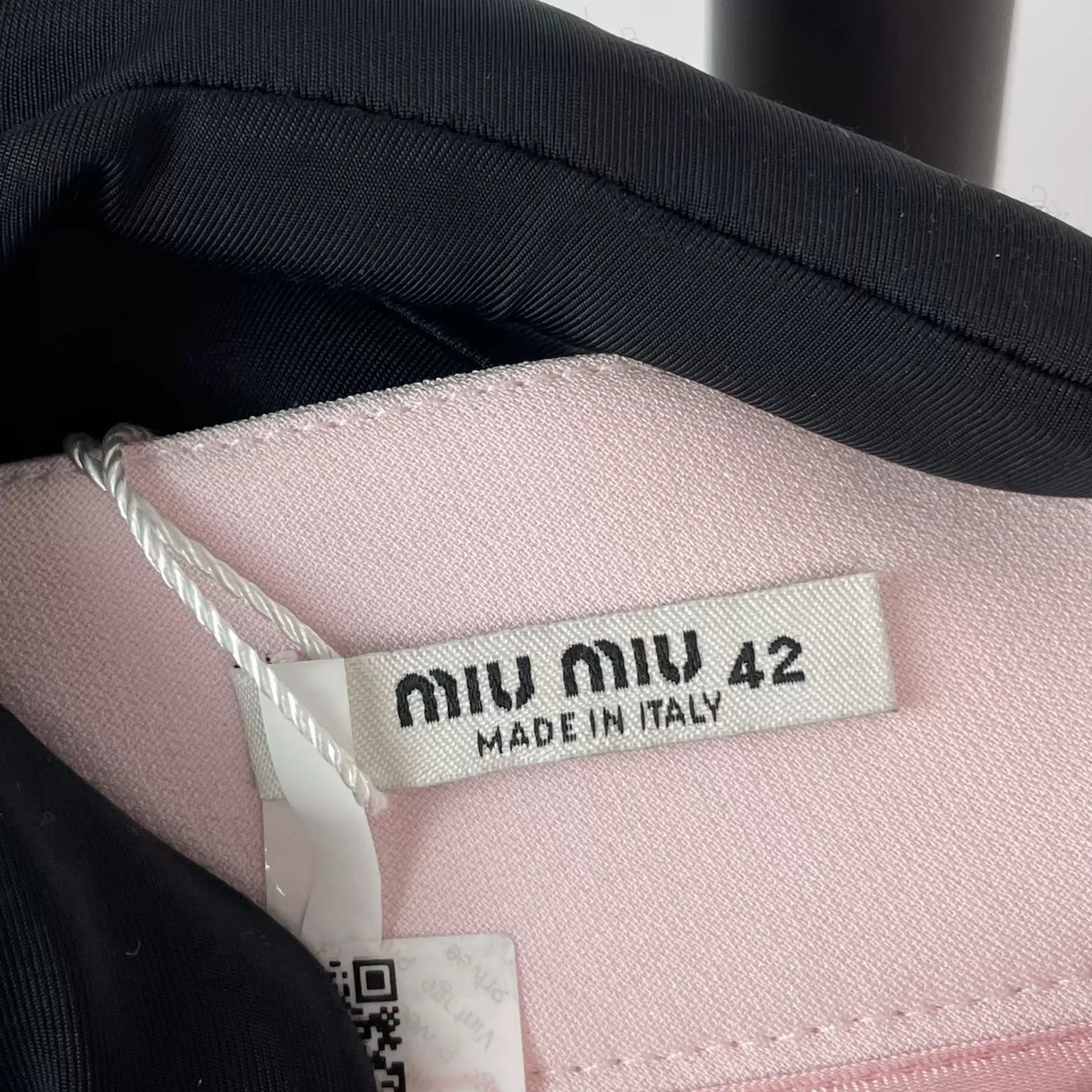 Miu Miu MIU MIU Women's Pink Mini Skirt 42 Size 28" / US 6 / IT 42 - 4 Thumbnail