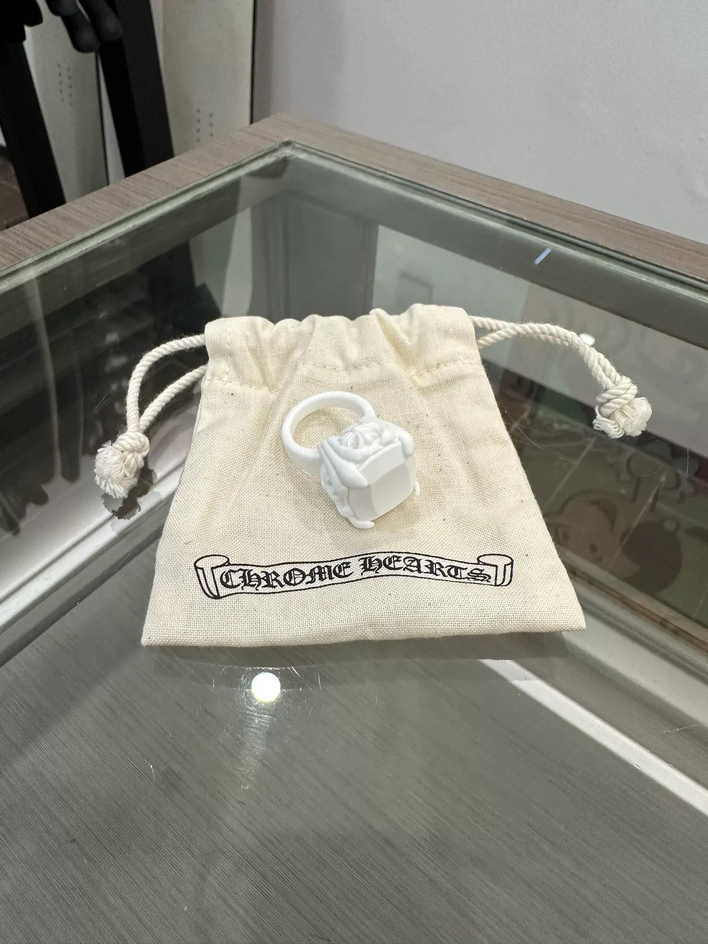 Chrome Hearts Chrome Hearts White Silicone Cross Ring US6.5 Size ONE SIZE - 1 Thumbnail