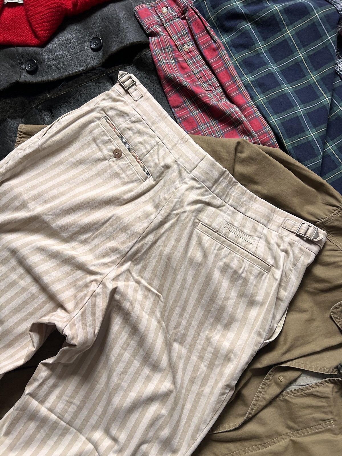 Burberry Rare Vintage Burberry Golf 3/4 Shorts Paul Harnden Style Size US 36 / EU 52 - 6 Thumbnail