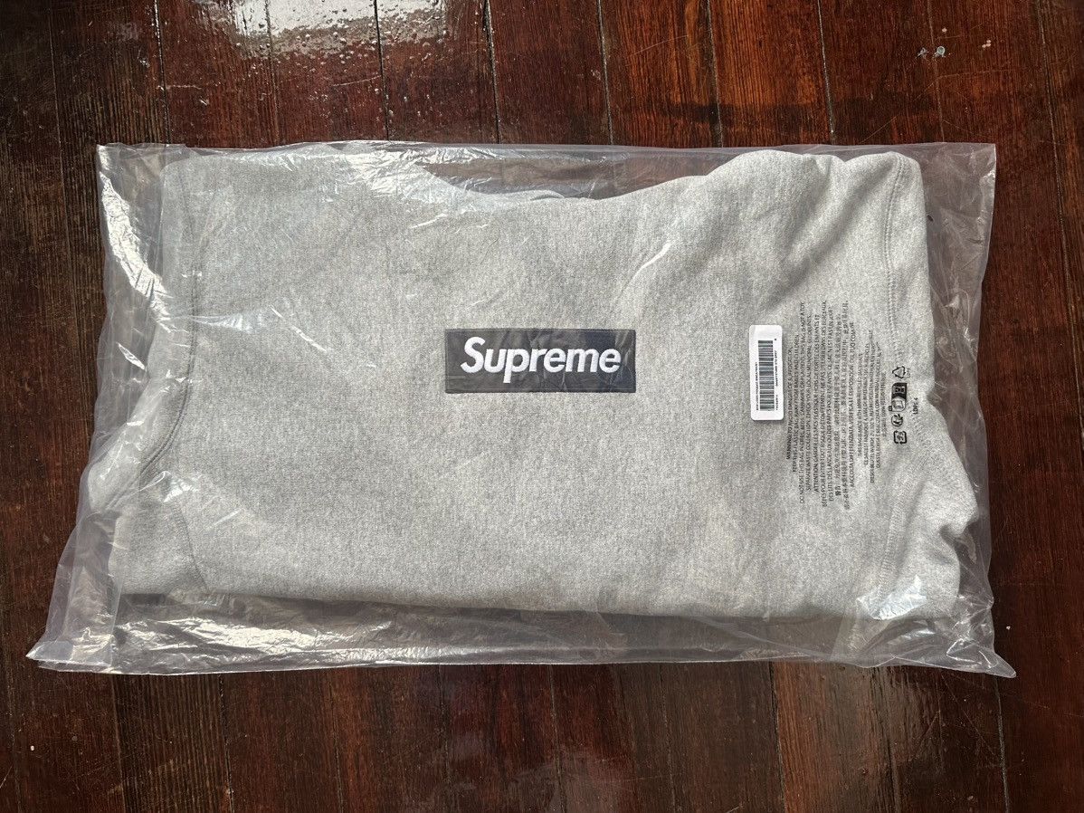 Supreme SUPREME FW25 BOX LOGO HOODED SWEATSHIRT NAVY M BRAND NEW Size US M / EU 48-50 / 2 - 1 Thumbnail