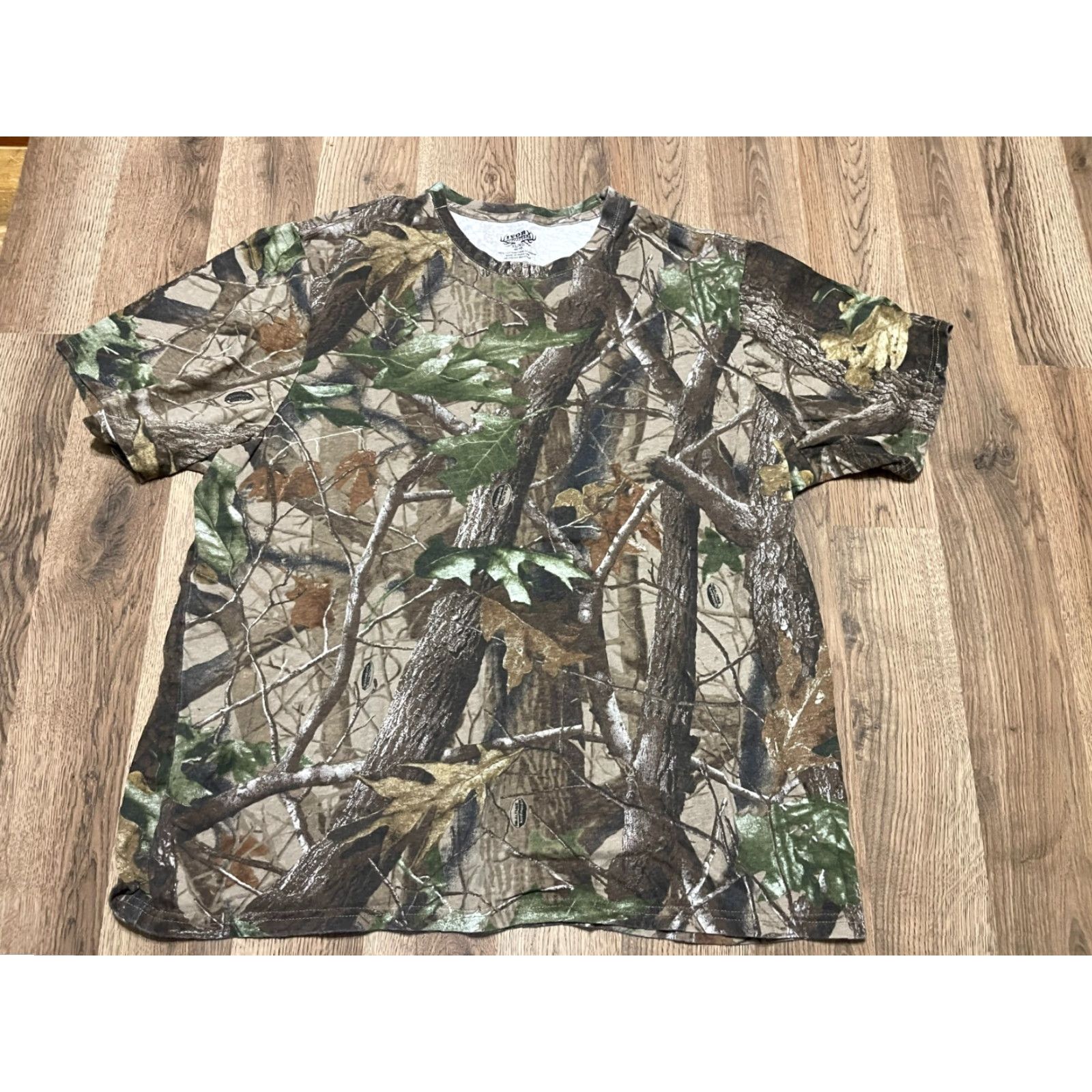 Vintage IVORY OUTFITTERS Shirt Men XL Green Camouflage T-Shirt Crew Neck Short Sleeve Vintage No Size US XL / EU 56 / 4 - 2 Thumbnail