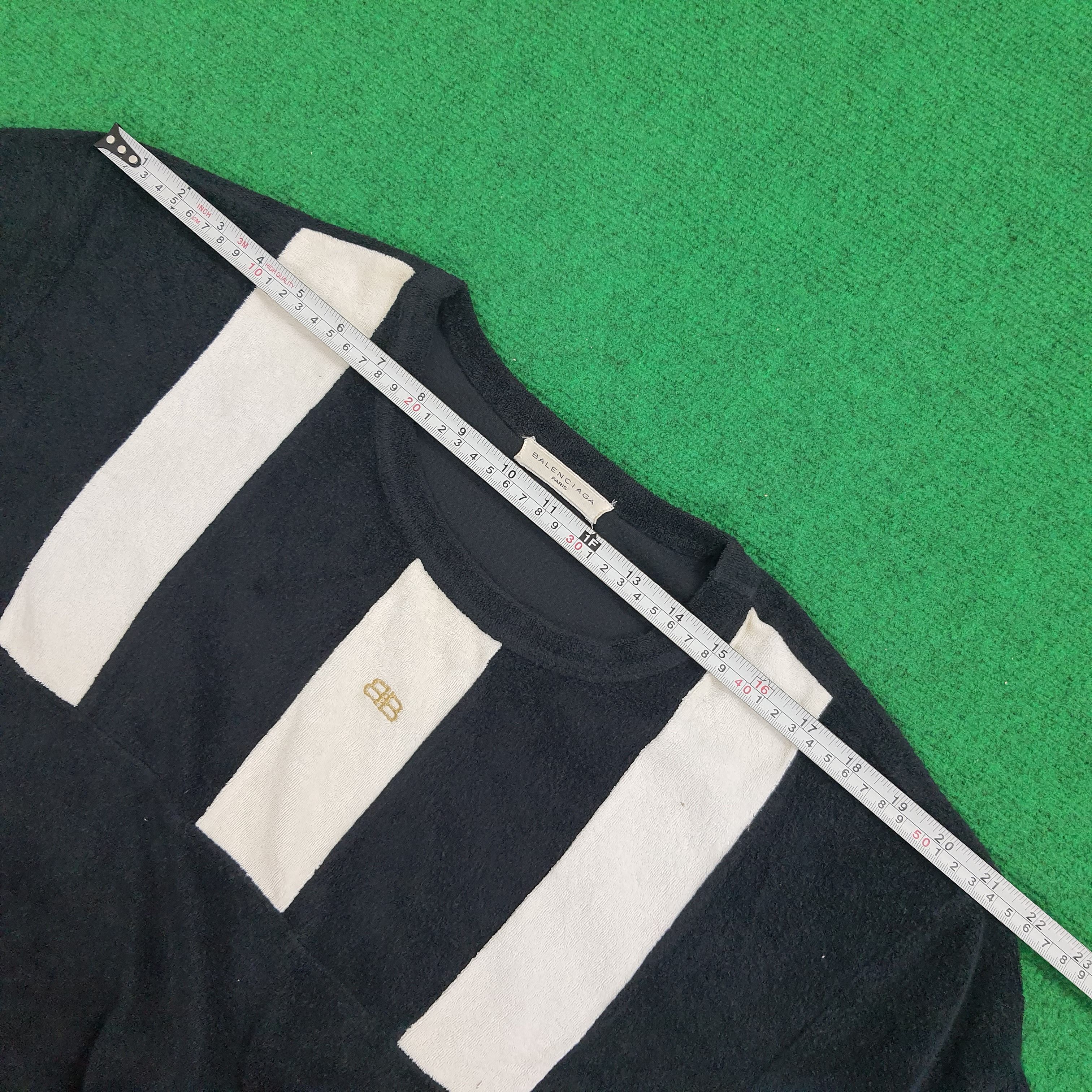 Balenciaga × Vintage Balenciaga Paris Fleece Women Twee T-shirt Size L / US 10 / IT 46 - 8 Thumbnail