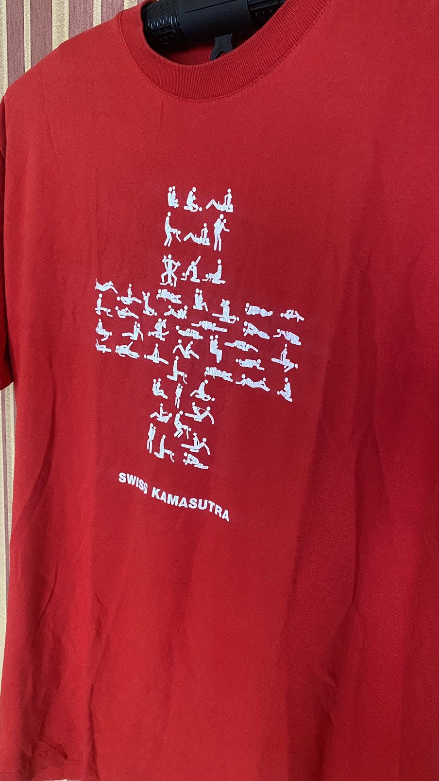 Vintage Vintage Y2K Humor Swiss Kamasutra T-Shirt Sex Tee Size US L / EU 52-54 / 3 - 3 Thumbnail