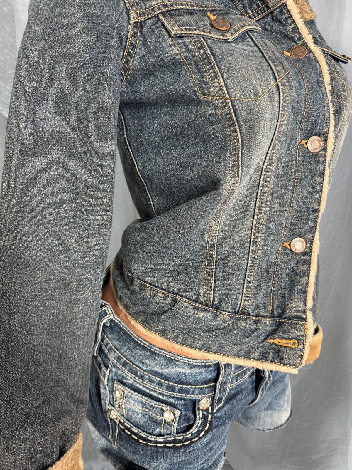 Abercrombie & Fitch Abercombie & Fitch Vintage Faux Fur Denim Jacket Size S / US 4 / IT 40 - 4 Thumbnail