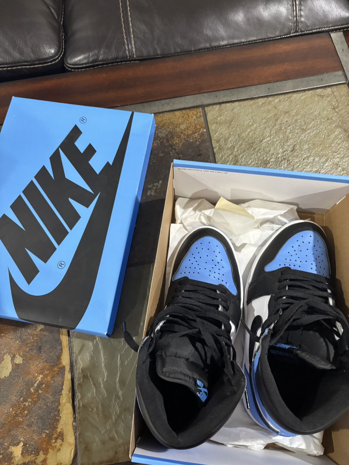 Jordan Brand Air jordan 1 UNC blue sneaker Size US 8.5 / EU 41-42 - 8 Thumbnail