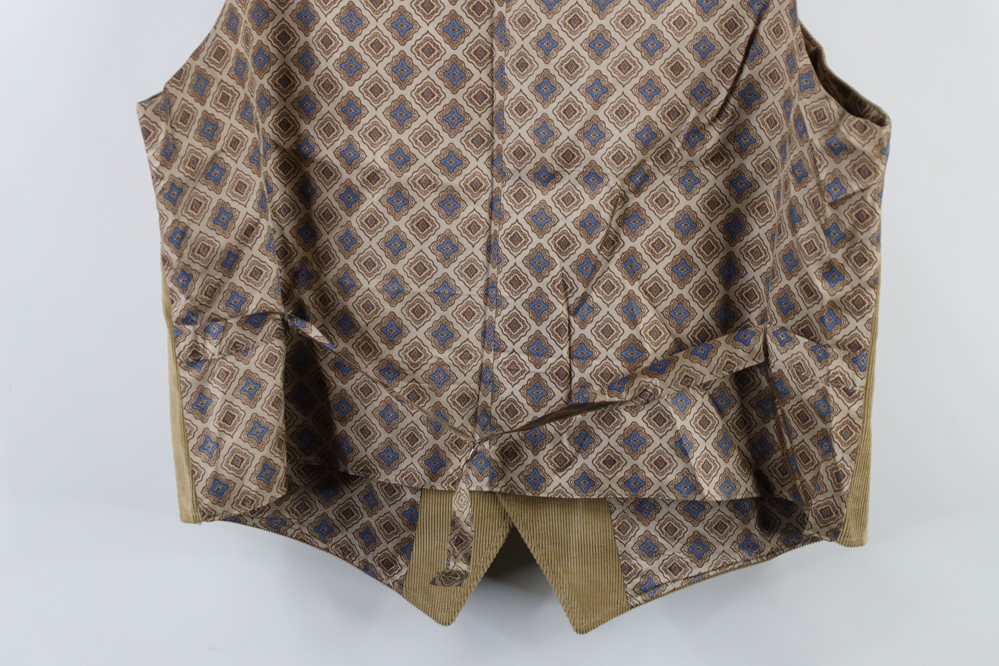 Vintage Vintage 60s 70s Streetwear Buckle Back Corduroy Vest Jacket Size US XL / EU 56 / 4 - 13 Thumbnail